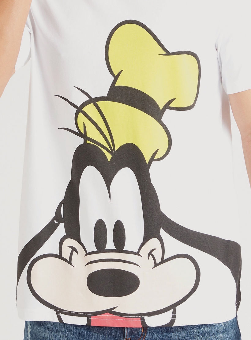 تيشيرت بياقة ضيّقة وأكمام قصيرة وطبعات جوفي-men-clothing-tshirtsandpolos-tshirts-image-3