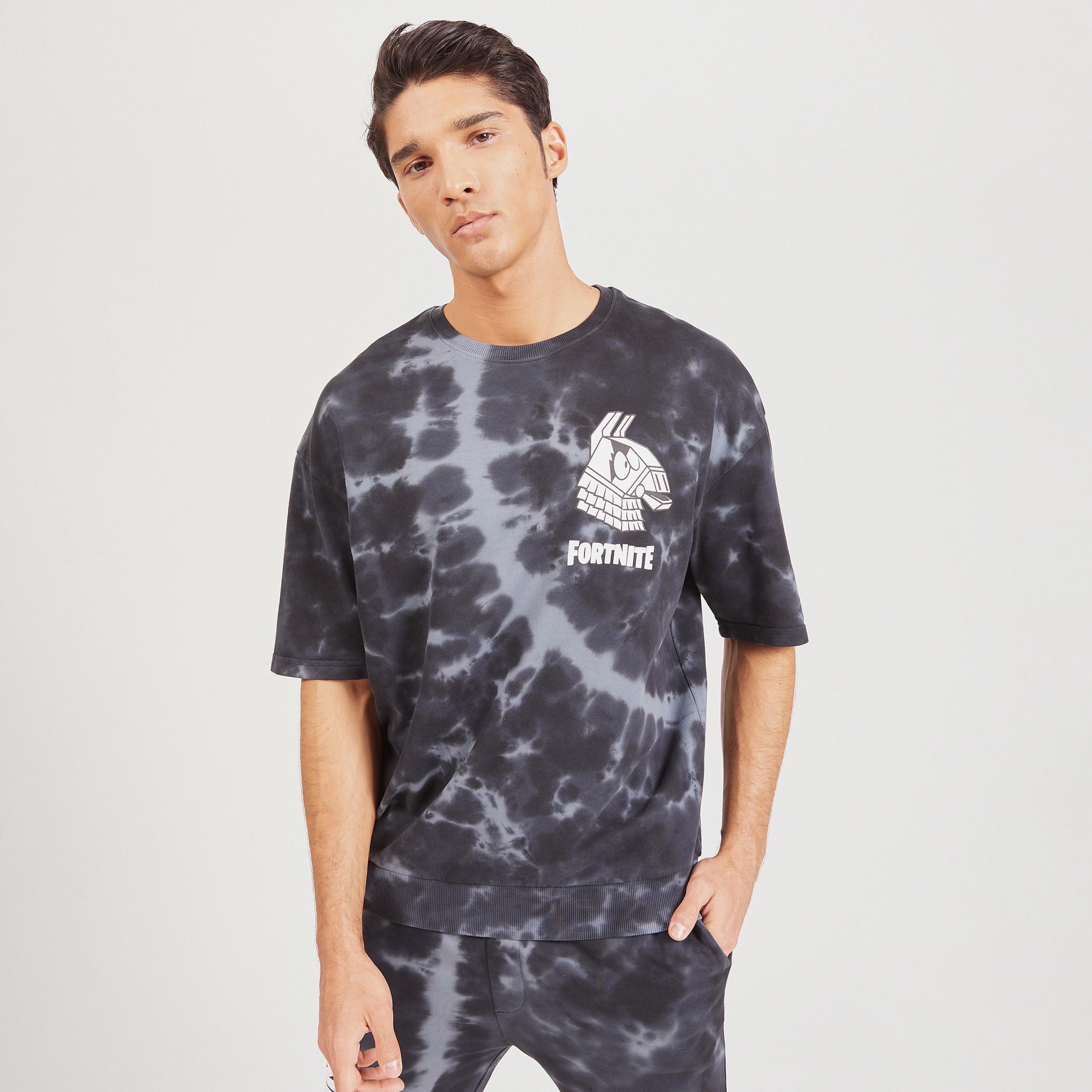 Fortnite Print Crew Neck T-shirt with Short Sleeves-men-clothing-tshirtsandpolos-tshirts-image-2