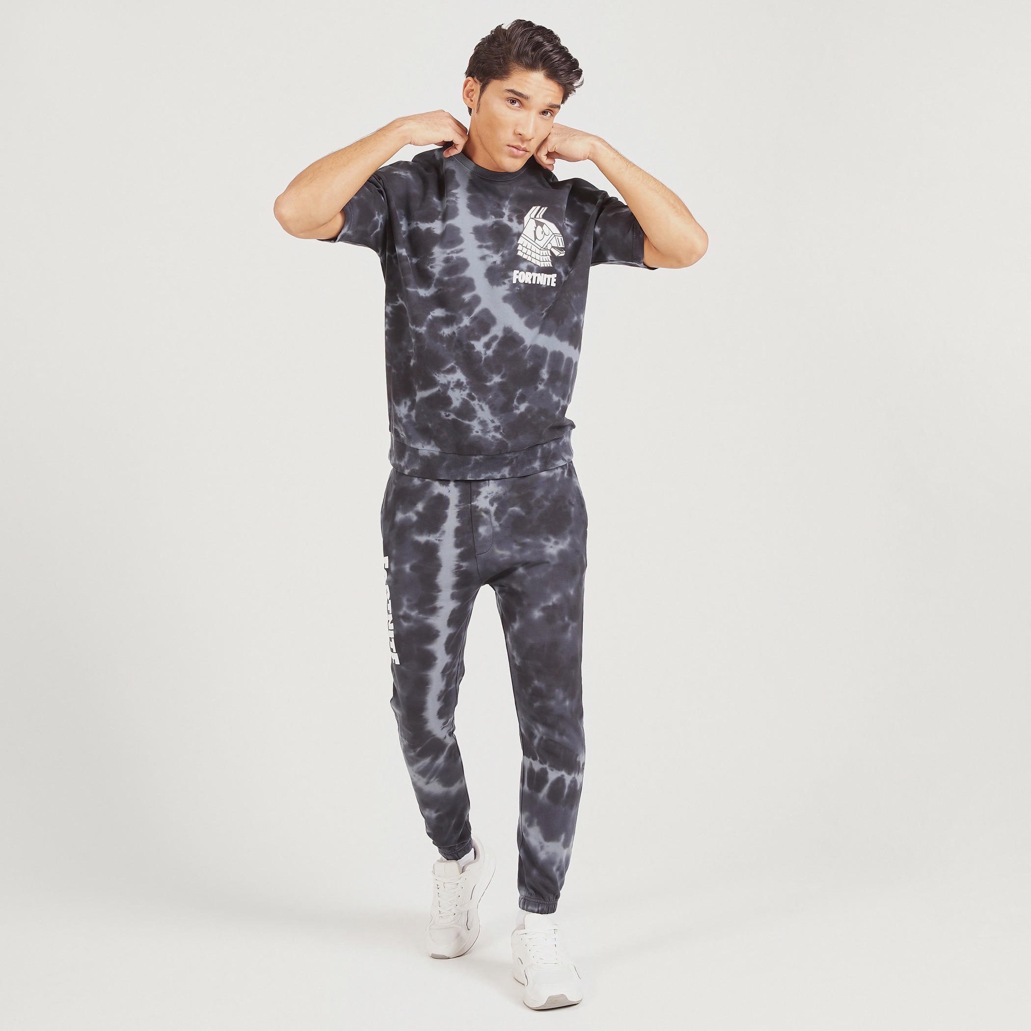 Fortnite Print Crew Neck T-shirt with Short Sleeves-men-clothing-tshirtsandpolos-tshirts-image-5