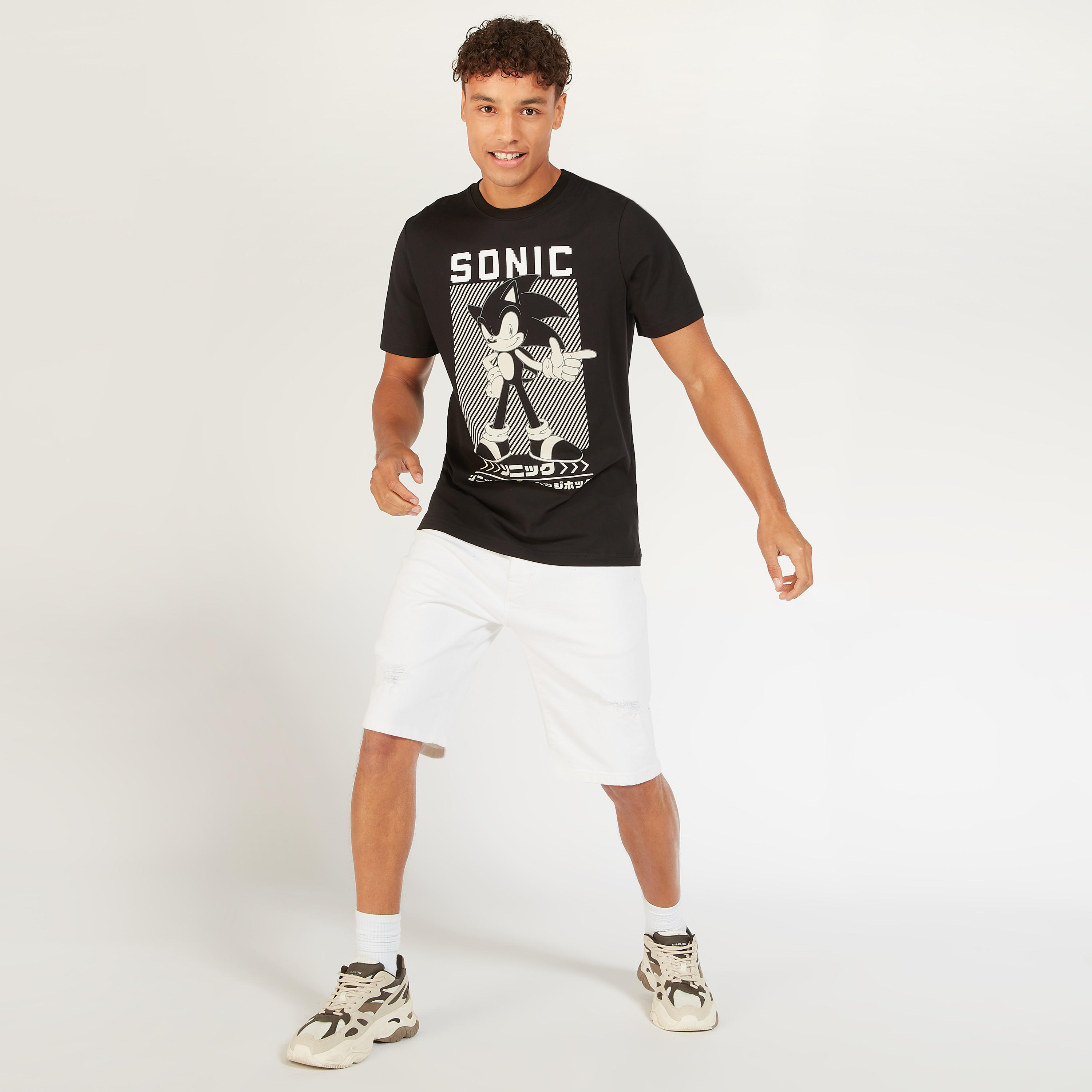 Sonic the Hedgehog Print T-shirt with Crew Neck and Short Sleeves-men-clothing-tshirtsandpolos-tshirts-image-2
