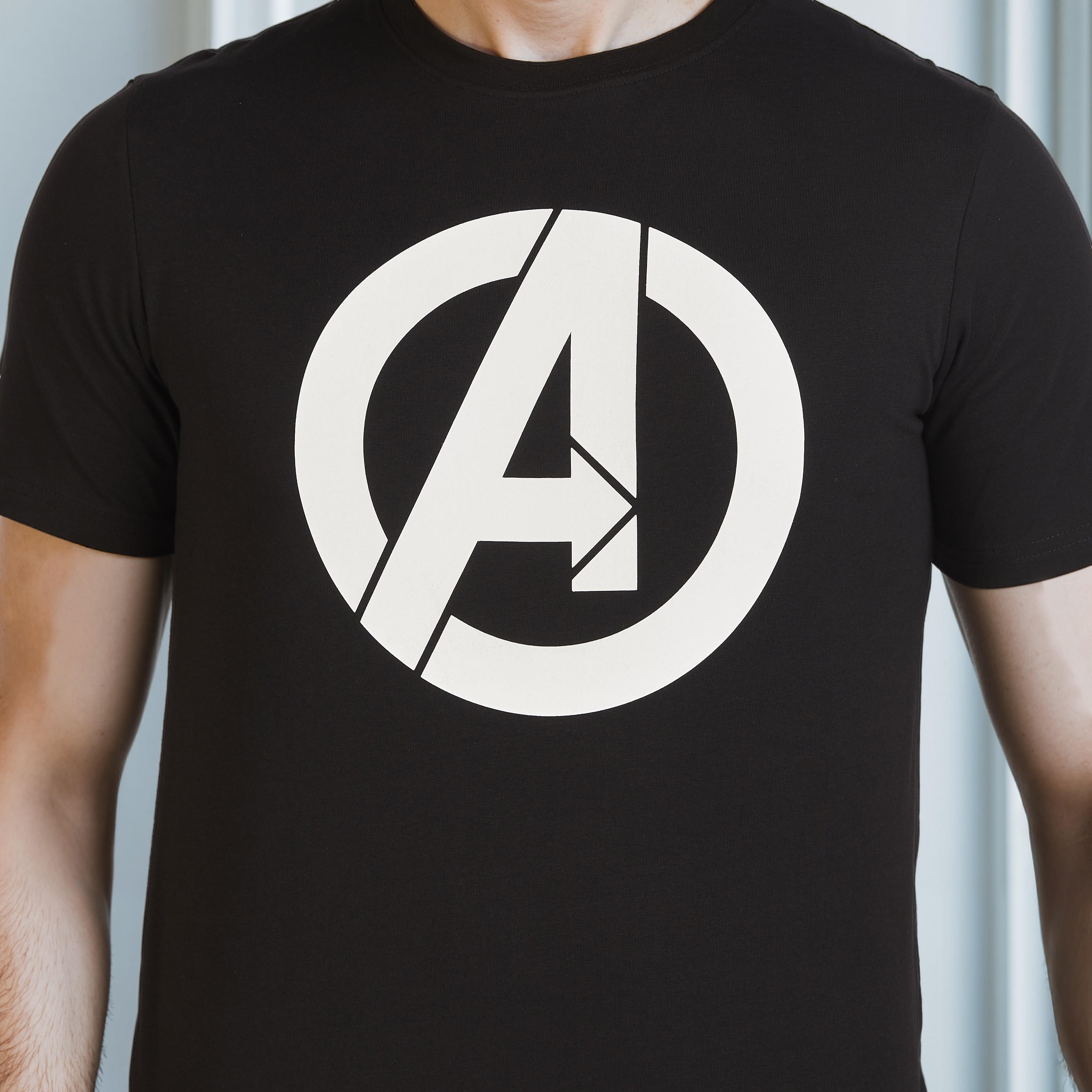 تيشيرت بياقة ضيقة وأكمام قصيرة وطبعات أفينجرز-men-clothing-tshirtsandpolos-tshirts-image-4