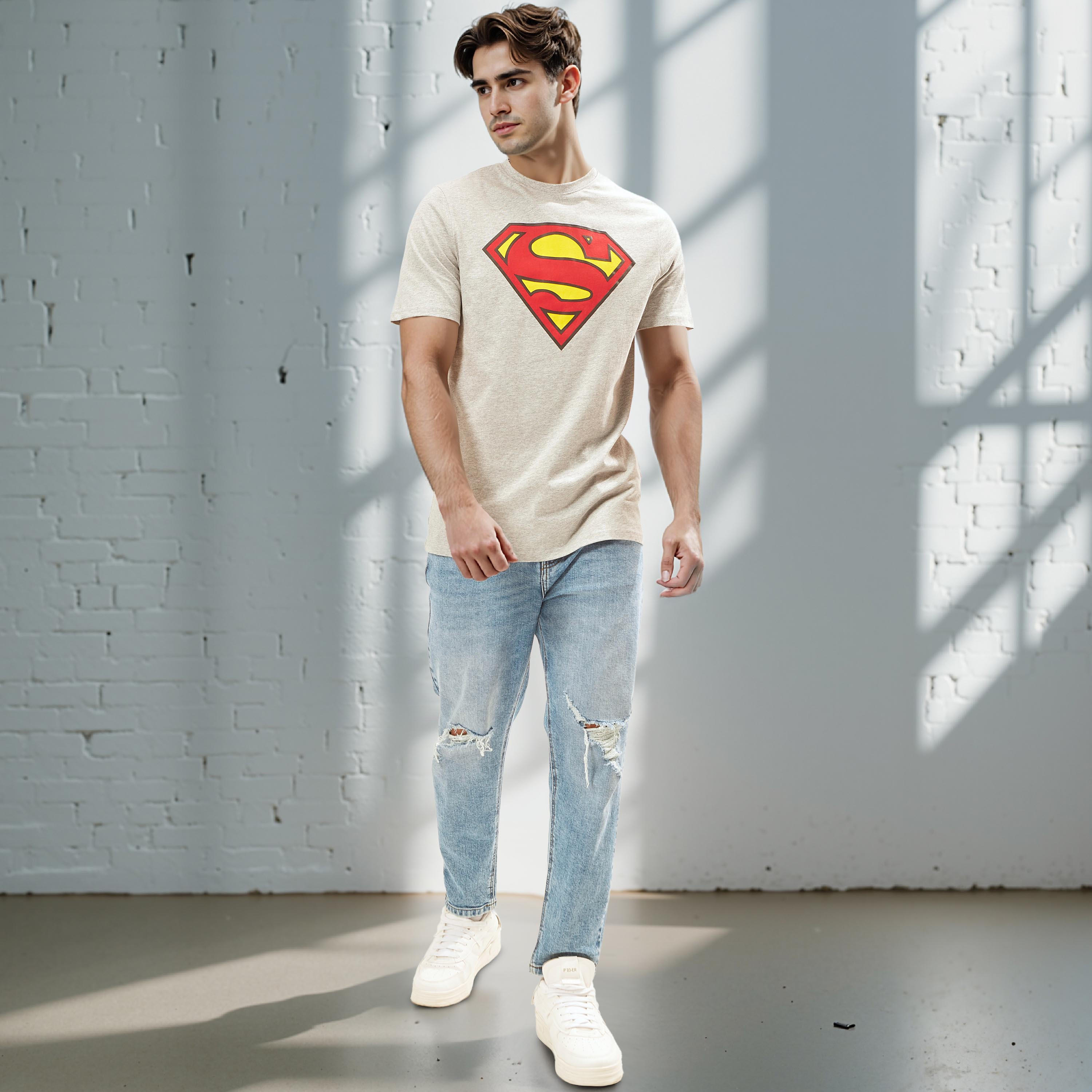 تيشيرت بقصّة سليم وياقة ضيقة وأكمام قصيرة وطبعات سوبرمان-men-clothing-tshirtsandpolos-tshirts-image-2