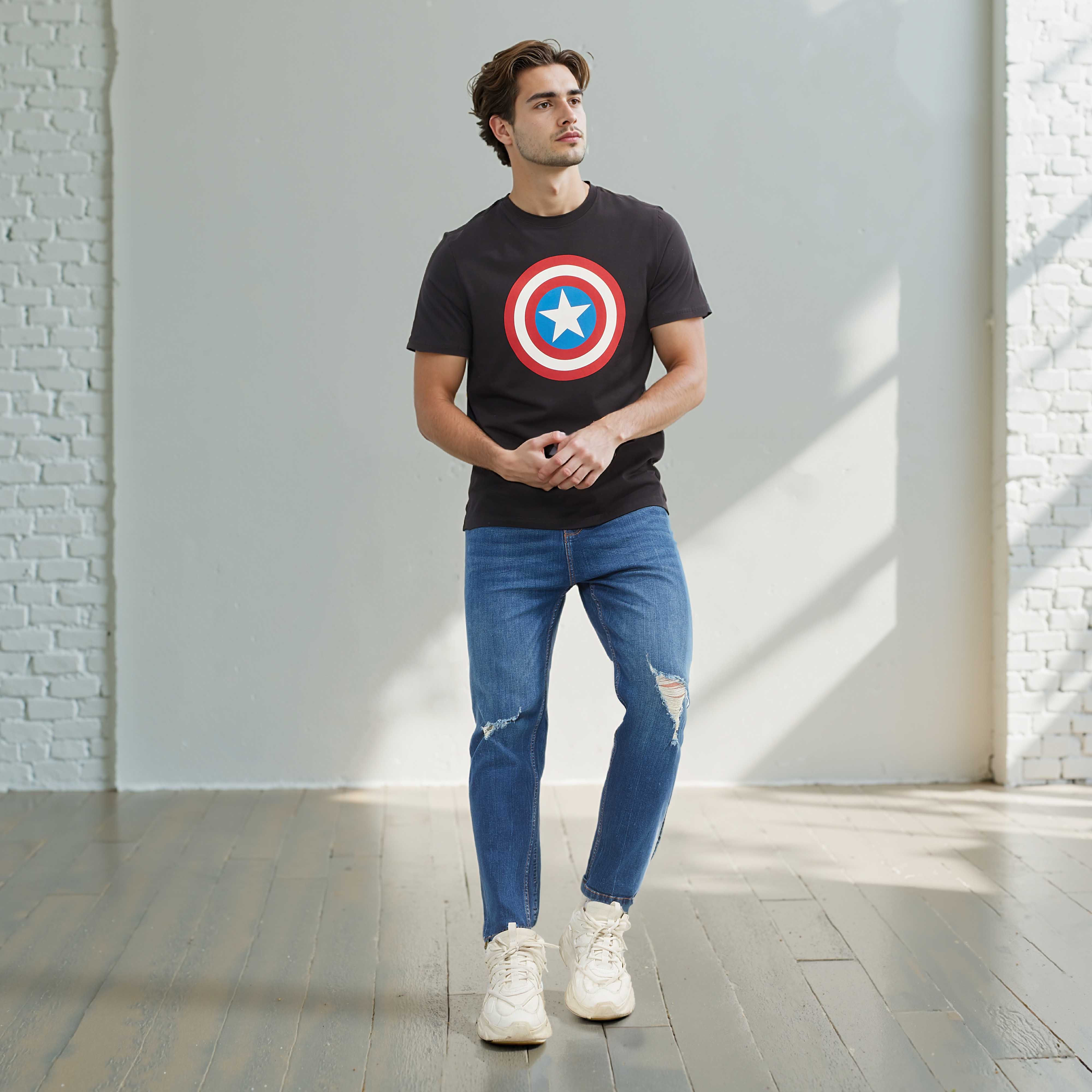Captain America Print T-shirt with Crew Neck and Short Sleeves-men-clothing-tshirtsandpolos-tshirts-image-7