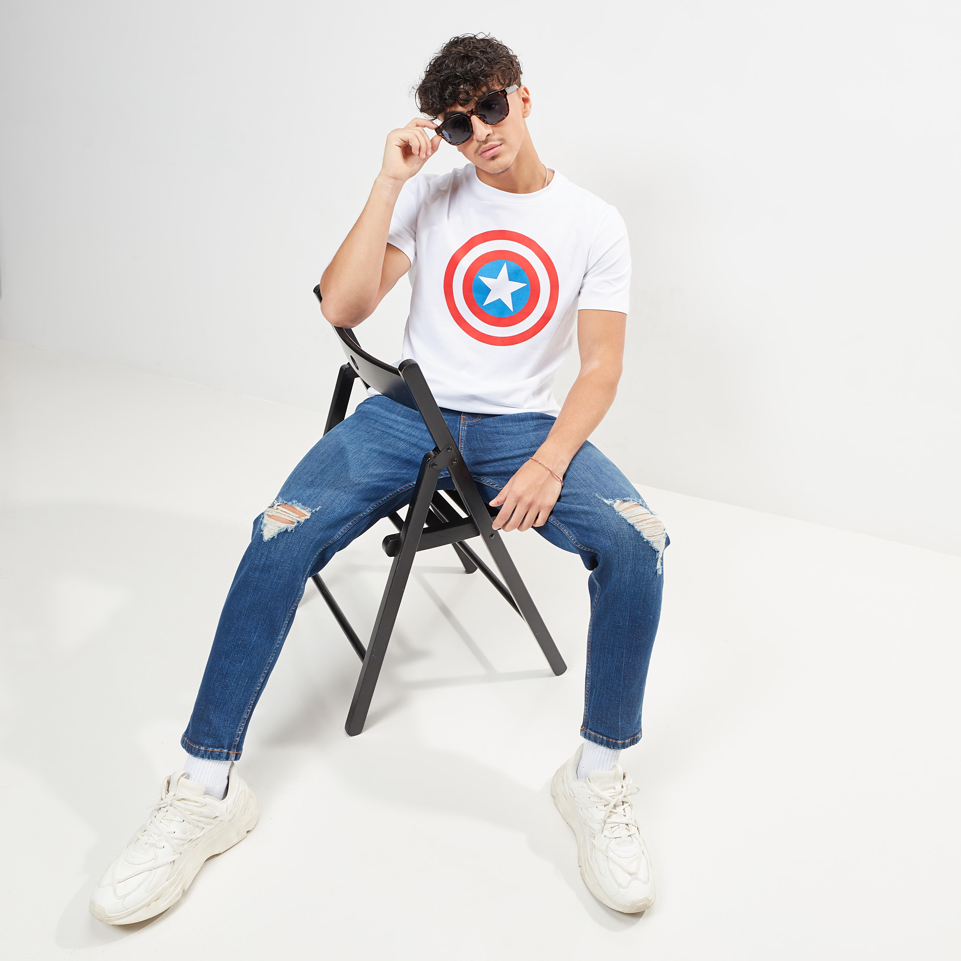 Captain America Print T-shirt with Crew Neck and Short Sleeves-men-clothing-tshirtsandpolos-tshirts-image-1