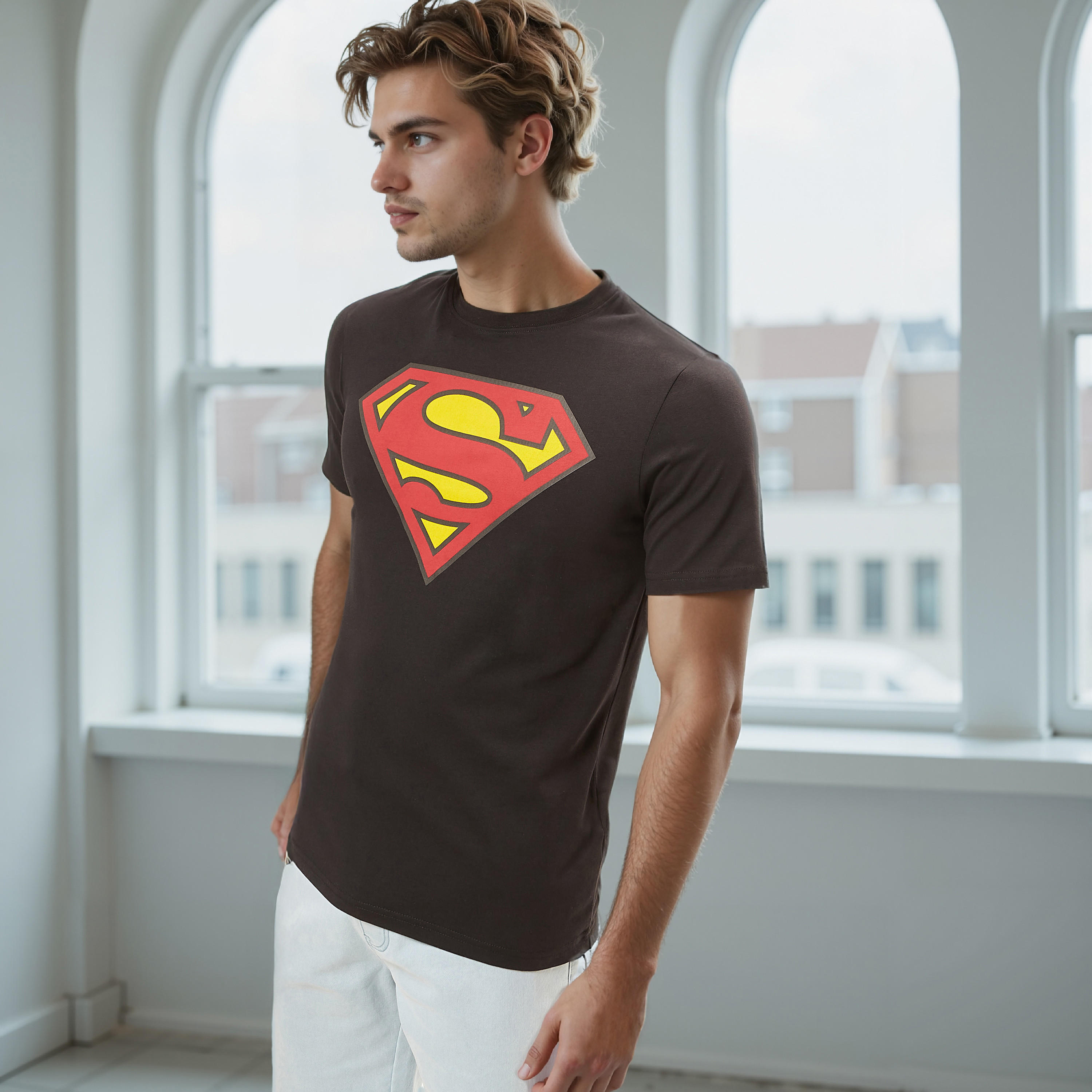 Slim Fit Superman Logo Print Crew Neck T-shirt with Short Sleeves-men-clothing-tshirtsandpolos-tshirts-image-5