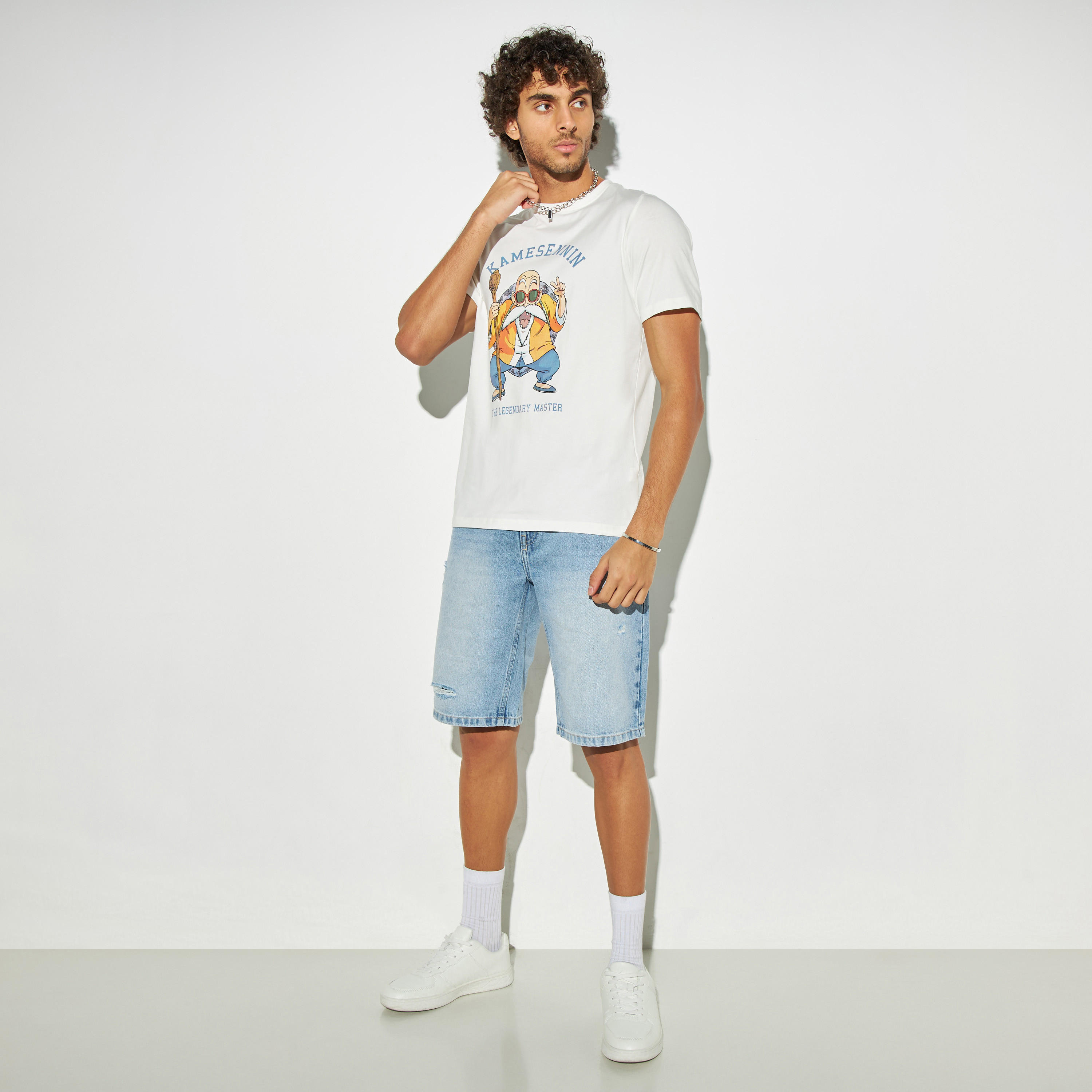 تيشيرت بياقة مستديرة وأكمام قصيرة وطبعات-men-clothing-tshirtsandpolos-tshirts-image-2
