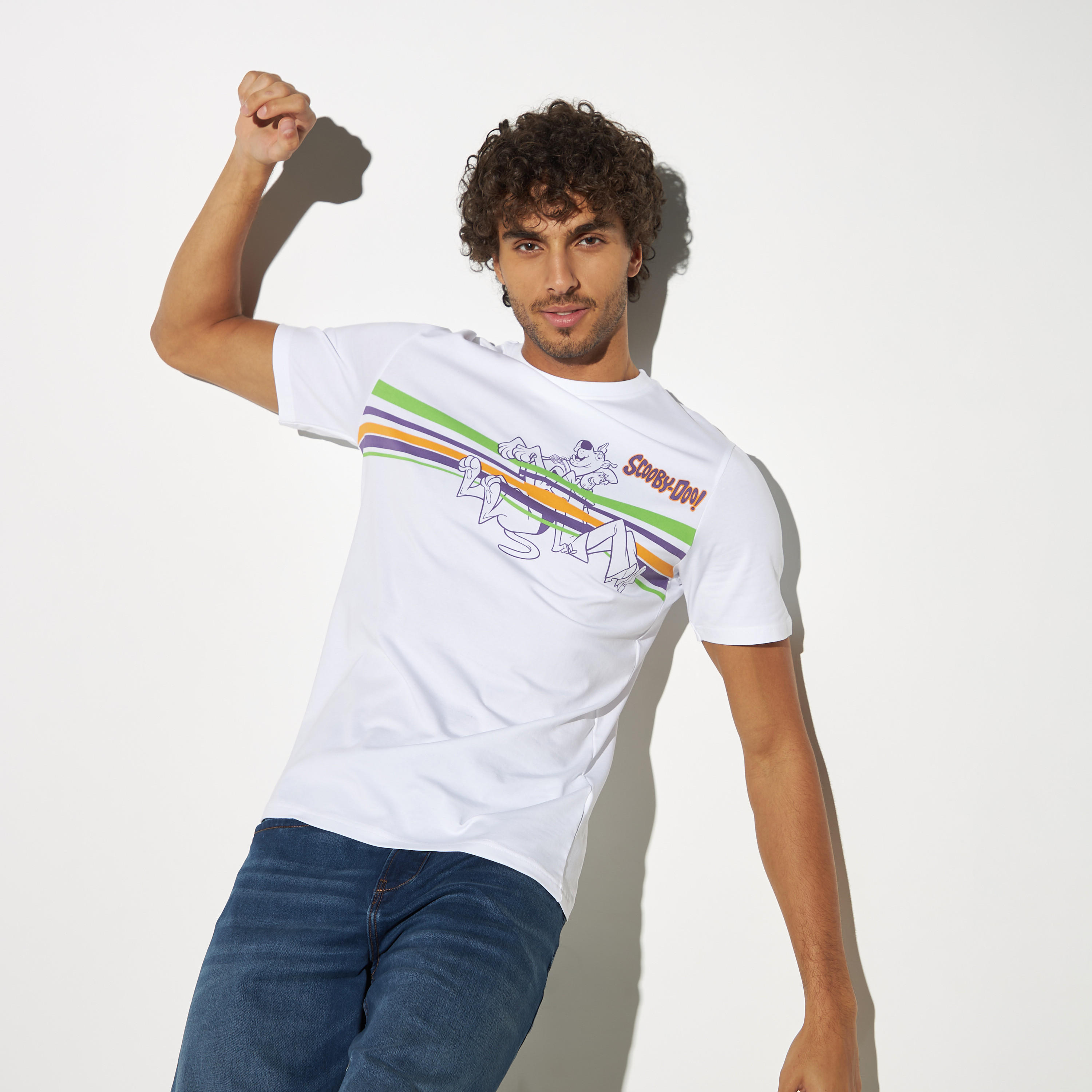 تيشيرت بياقة ضيّقة وأكمام قصيرة وطبعات-men-clothing-tshirtsandpolos-tshirts-image-1