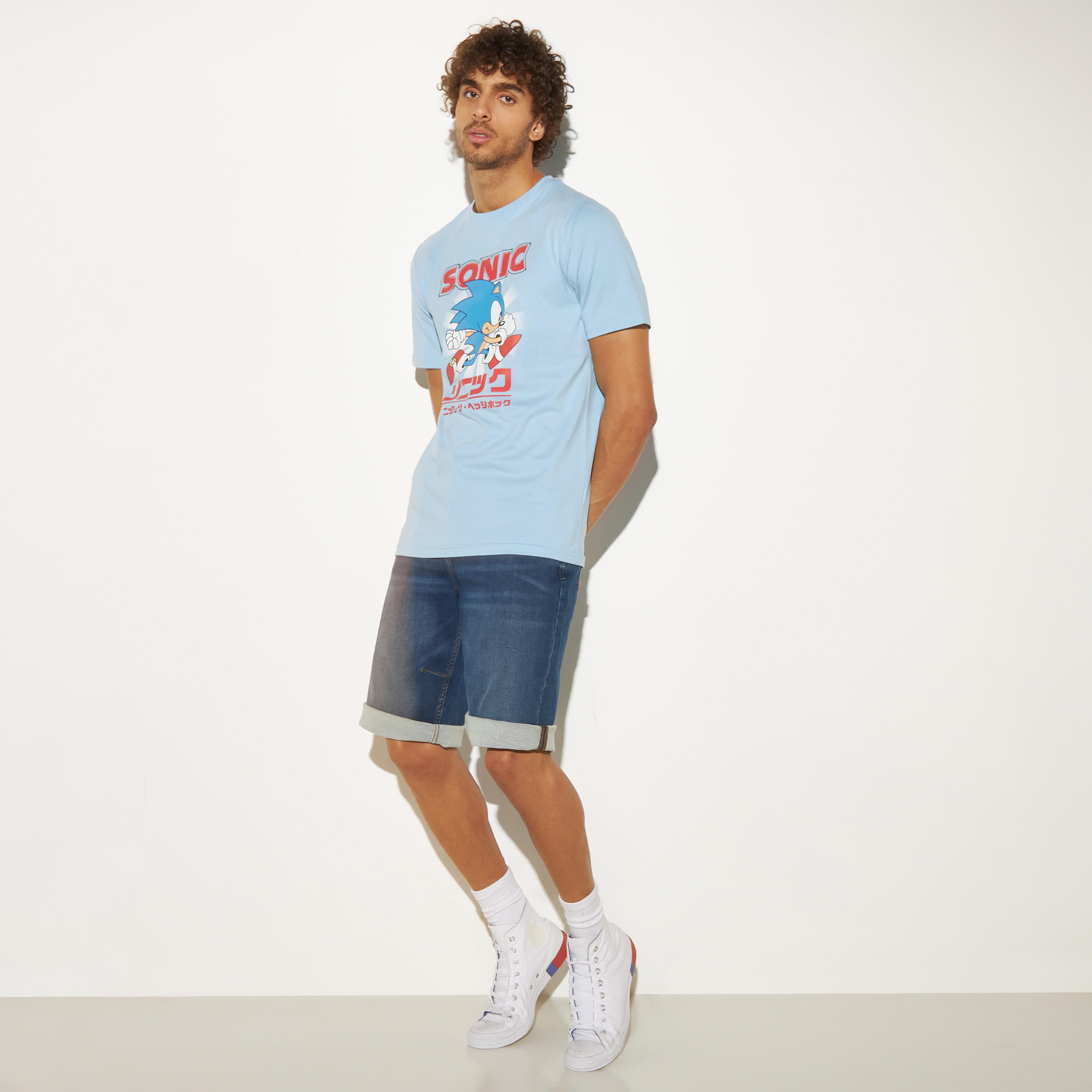 تيشيرت بياقة ضيقة وأكمام قصيرة وطبعات سونيك ذا هيدجهوج-men-clothing-tshirtsandpolos-tshirts-image-4