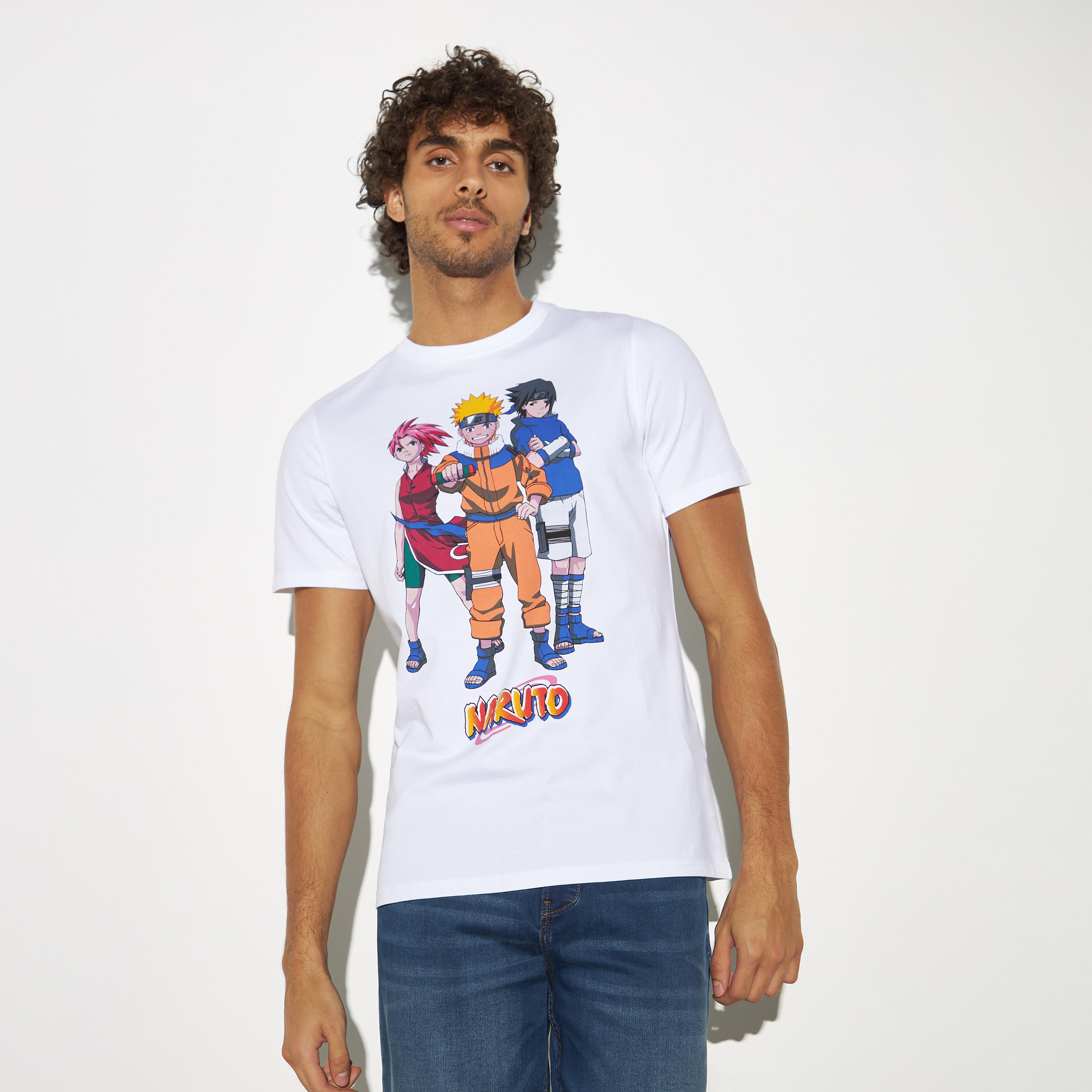 تيشيرت بياقة ضيّقة وأكمام قصيرة وطبعات-men-clothing-tshirtsandpolos-tshirts-image-1