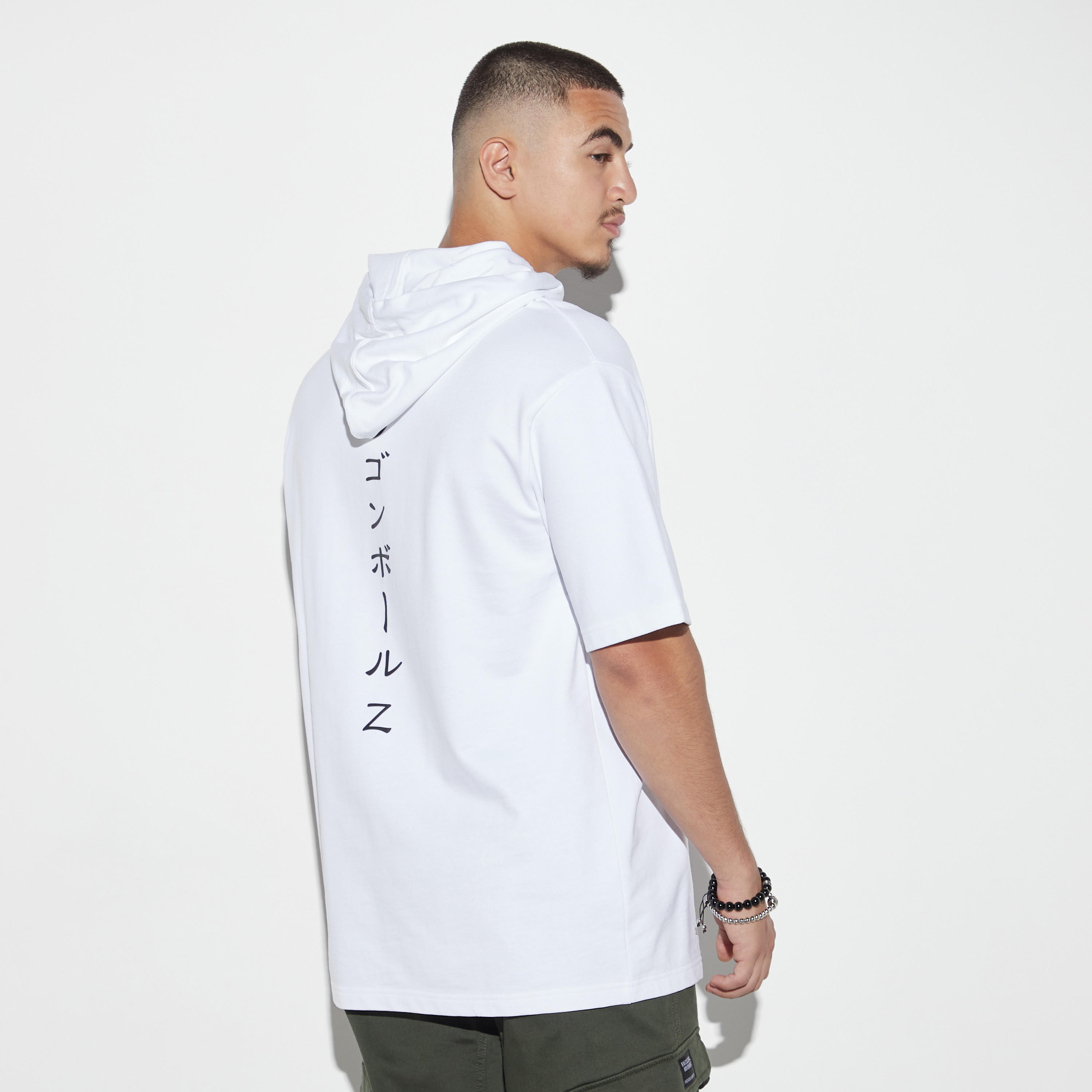 تيشيرت بأكمام قصيرة وقبعة وطبعات دراجون بول زد-men-clothing-tshirtsandpolos-tshirts-image-4