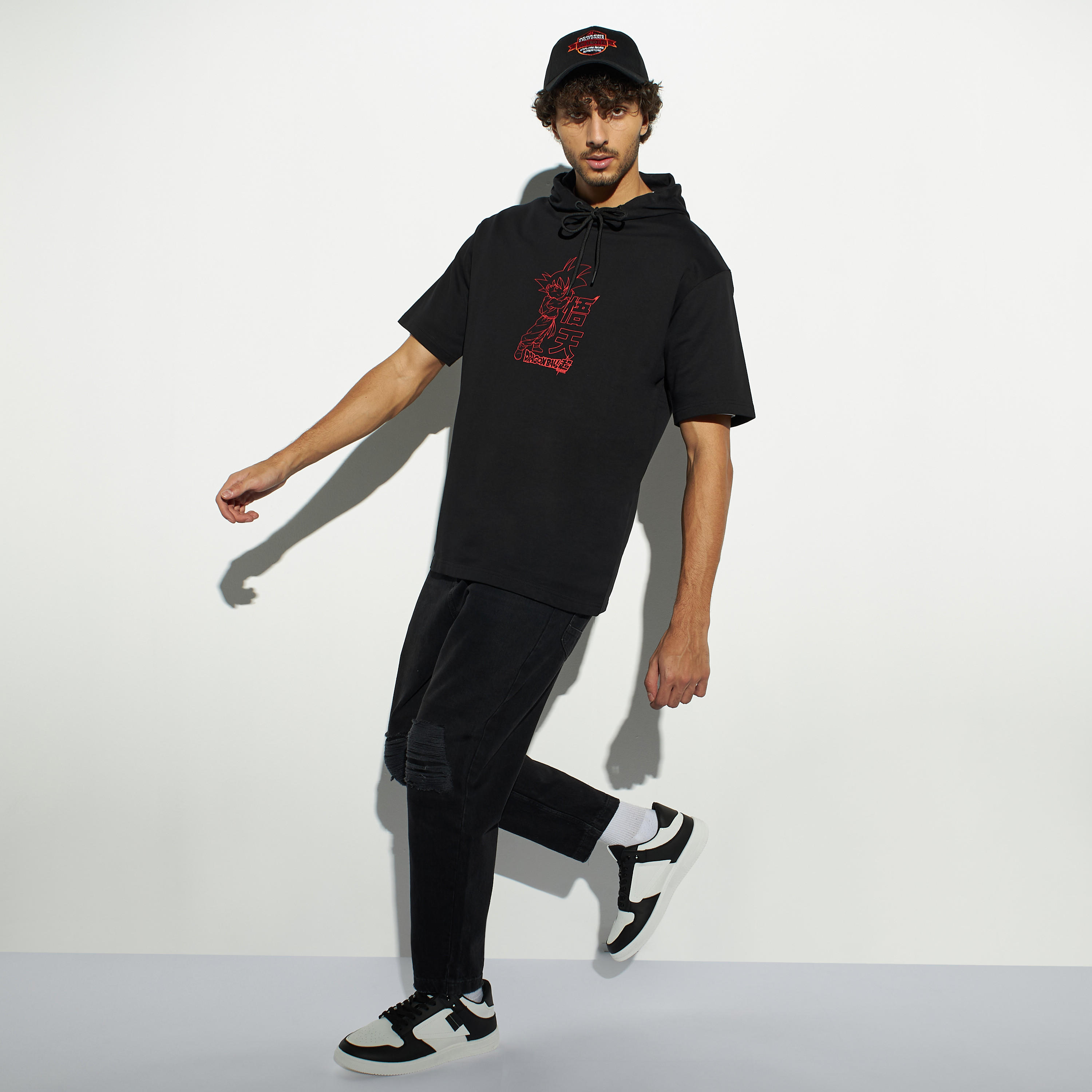 تيشيرت بأكمام قصيرة وقبعة وطبعات دراجون بول زي-men-clothing-tshirtsandpolos-tshirts-image-3