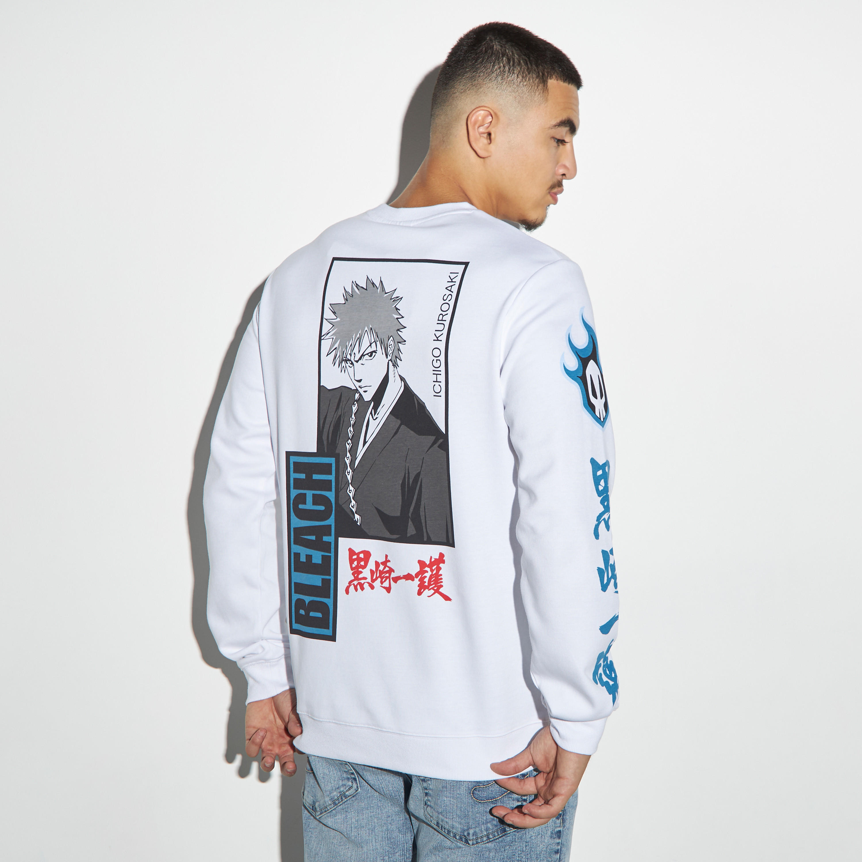 سويت شيرت بأكمام طويلة وطبعات-men-winterwear-hoodiesandsweatshirts-image-1