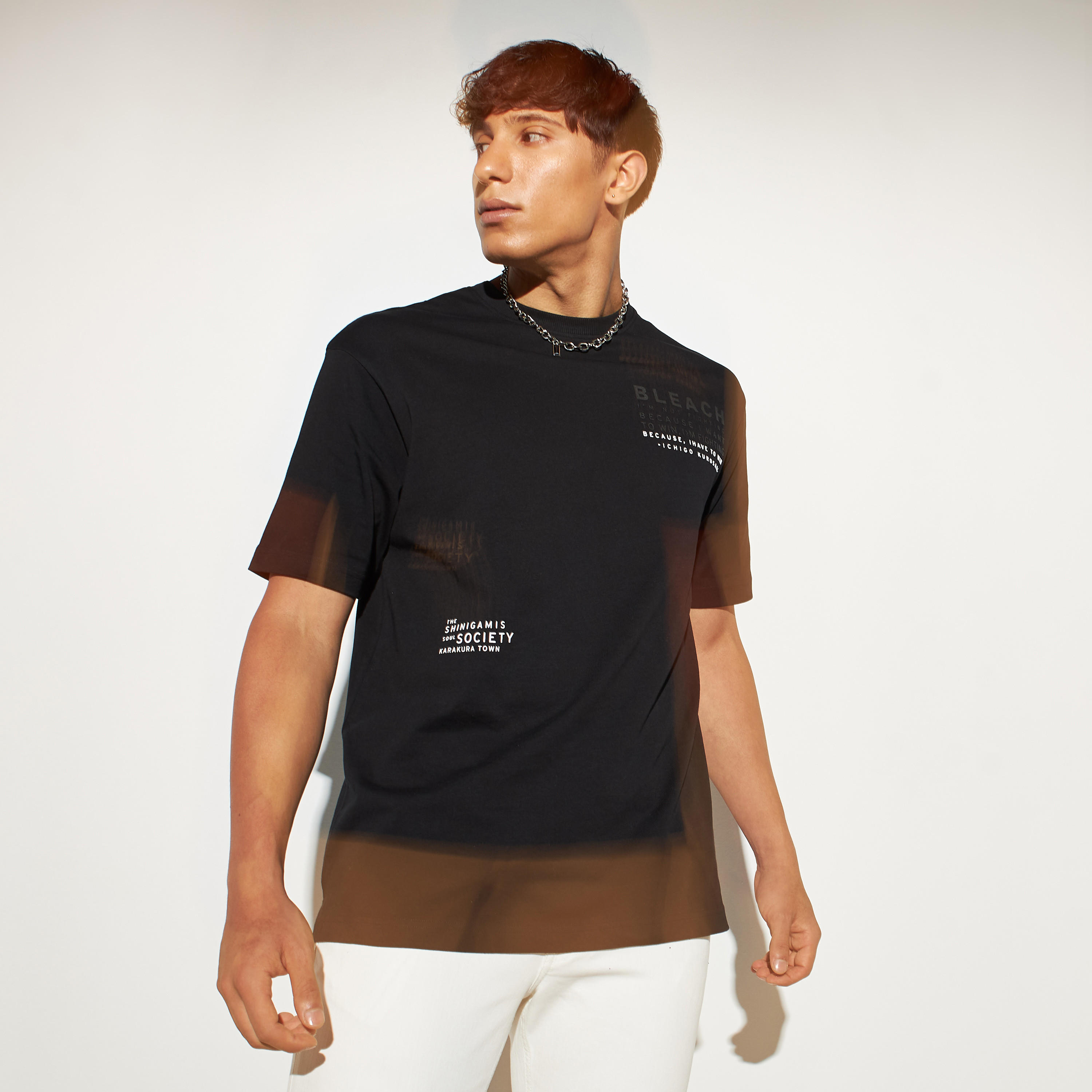 تيشيرت فضفاض بياقة ضيّقة وأكمام قصيرة وطبعات-men-clothing-tshirtsandpolos-tshirts-image-6