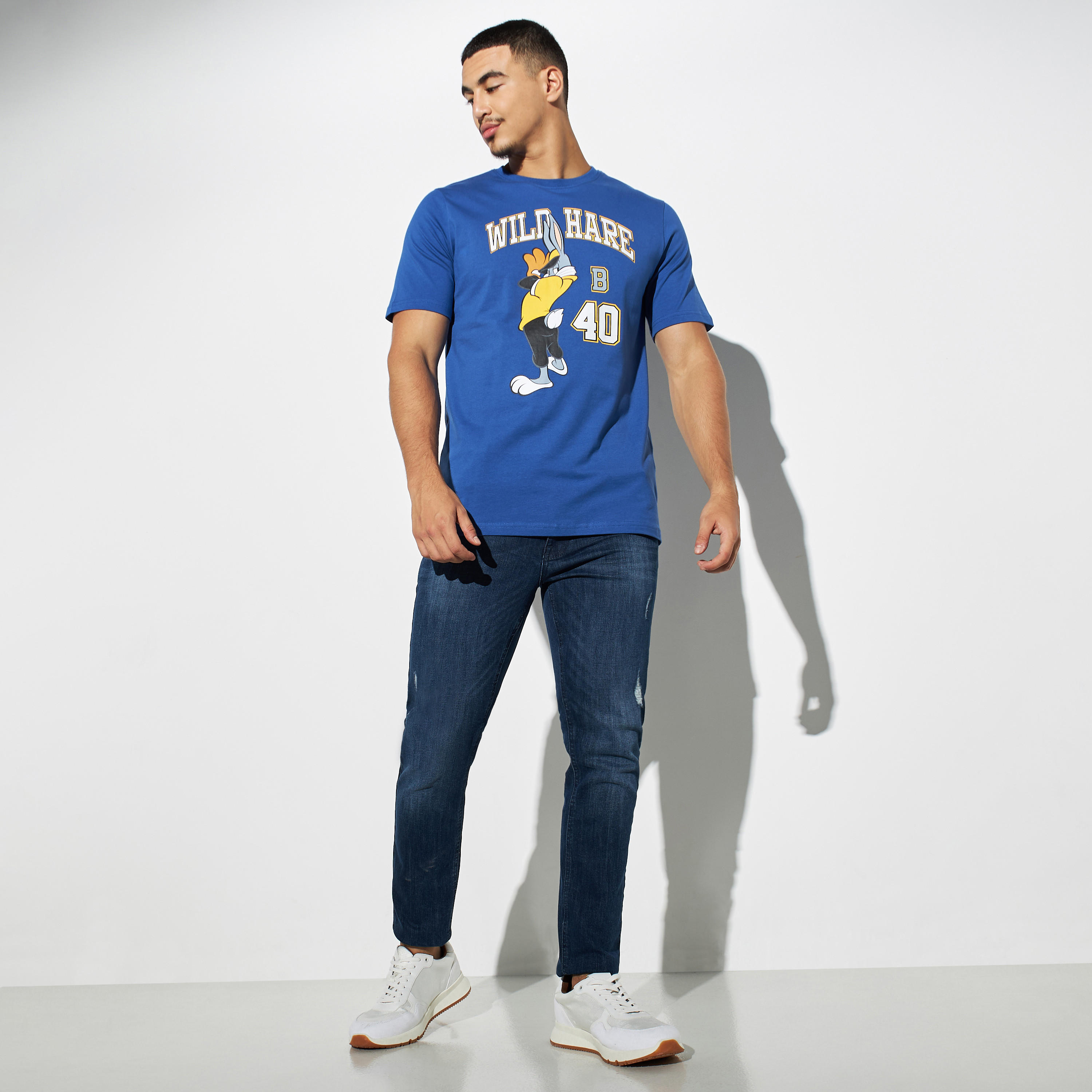 Bugs Bunny Print Crew Neck T-shirt-men-clothing-tshirtsandpolos-tshirts-image-2