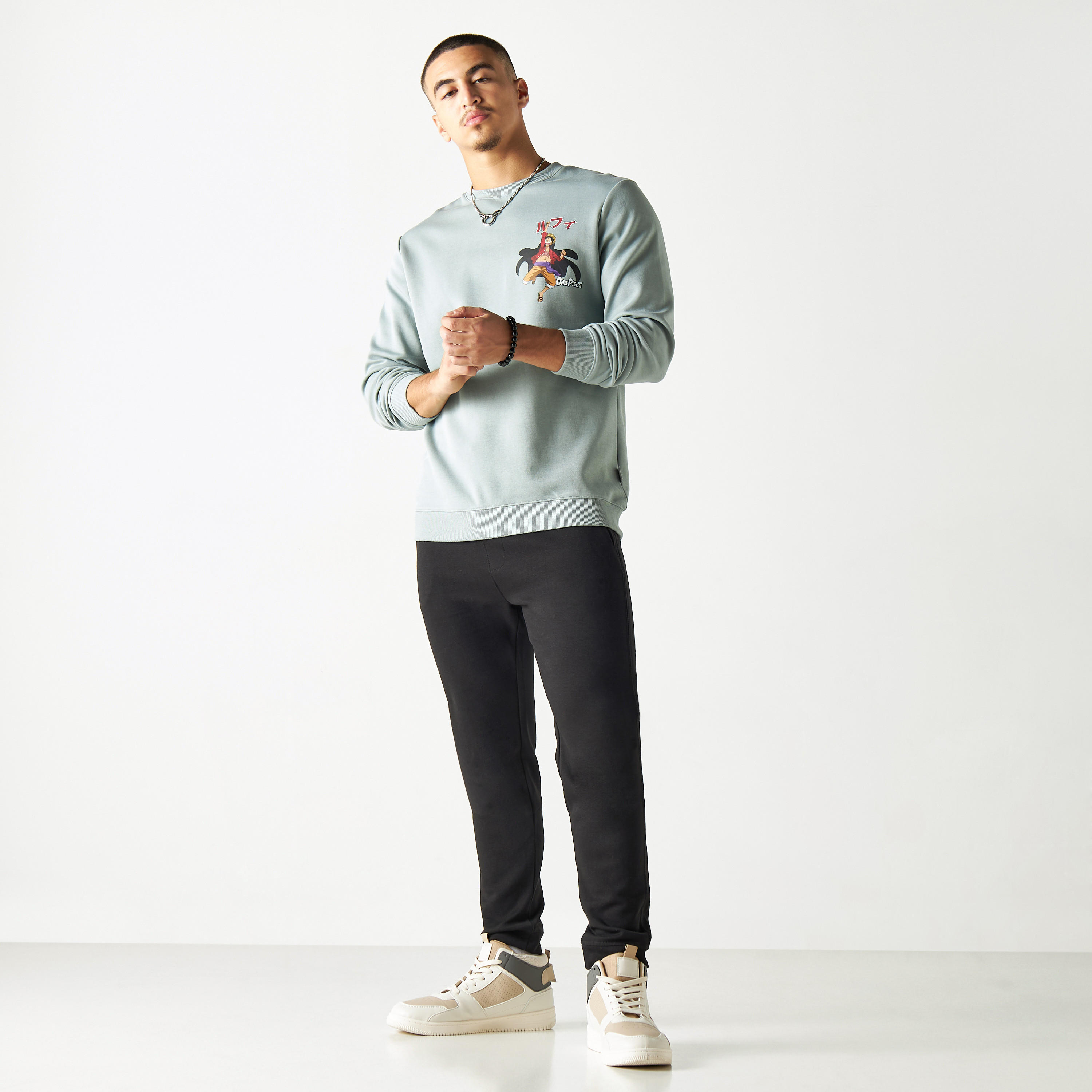 سويت شيرت بياقة ضيّقة وطبعات-men-winterwear-hoodiesandsweatshirts-image-3