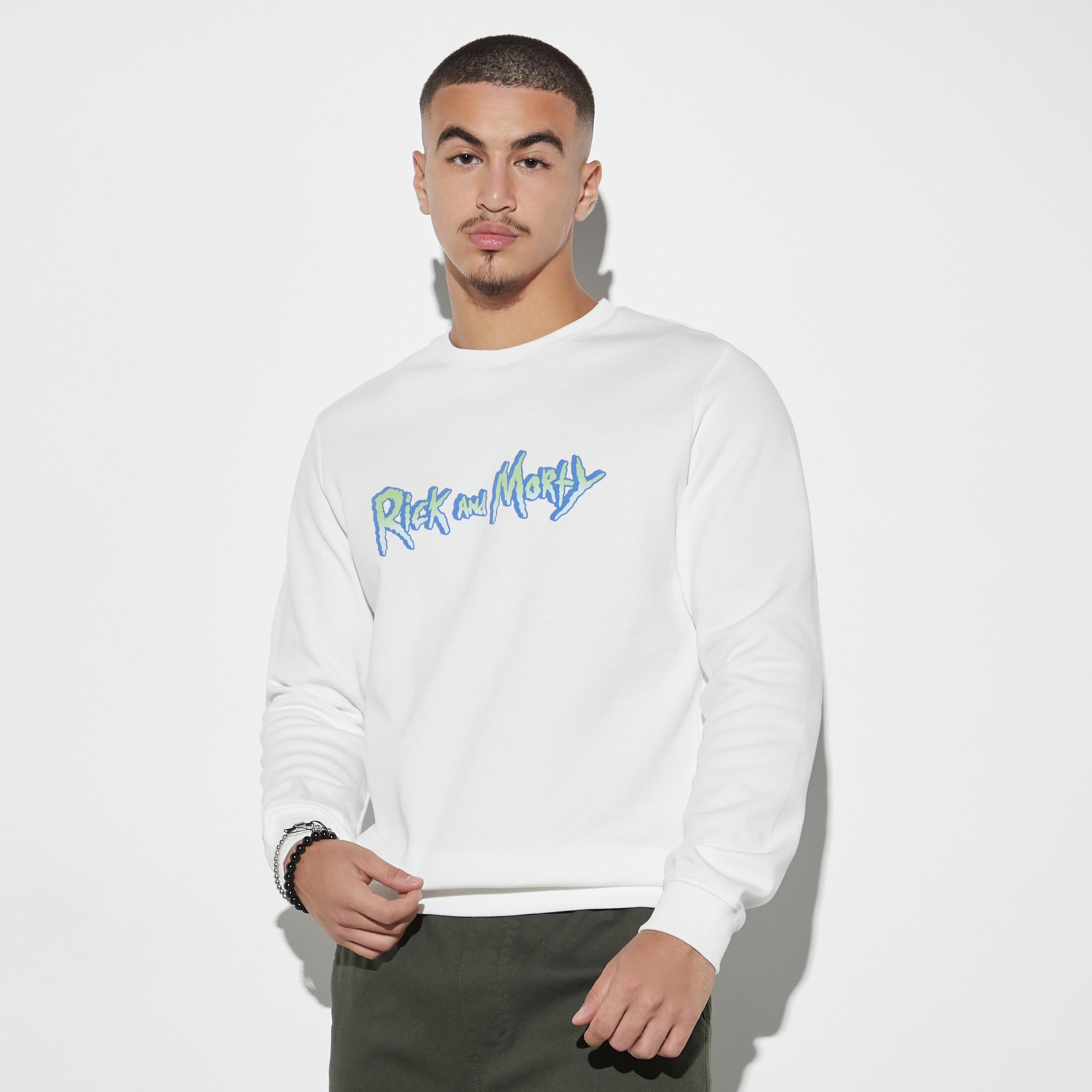 سويت شيرت بطبعات ريك أند مورتي-men-winterwear-hoodiesandsweatshirts-image-3