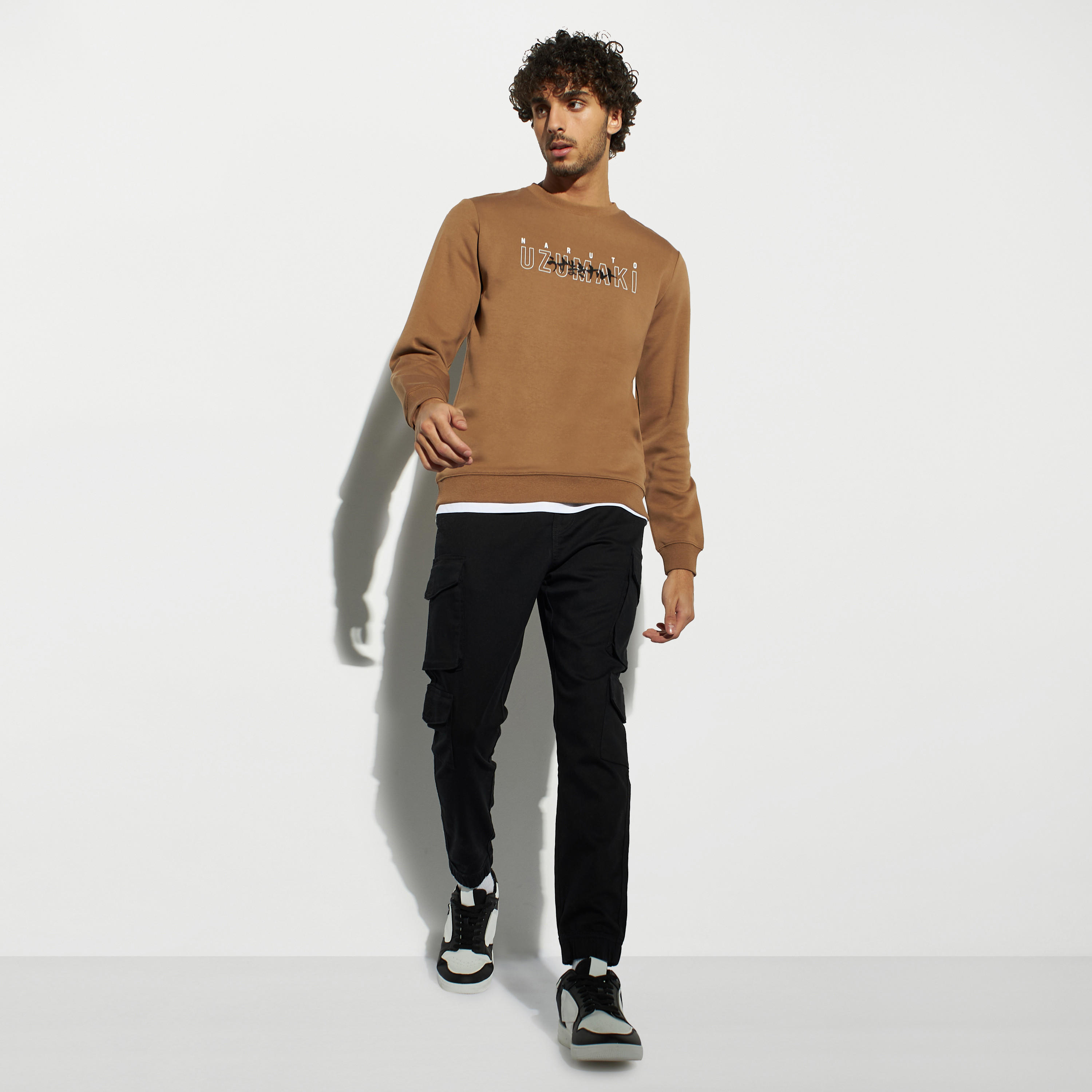 سويت شيرت بطبعات ناروتو أوزوماكي بياقة مستيرة وأكمام طويلة-men-winterwear-hoodiesandsweatshirts-image-2