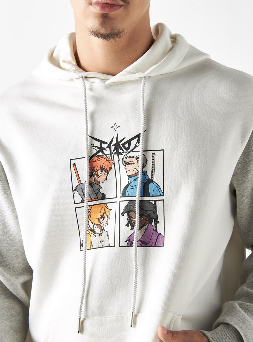 هودي بطبعات وأكمام طويلة وجيب كنغر-men-winterwear-hoodiesandsweatshirts-image-4
