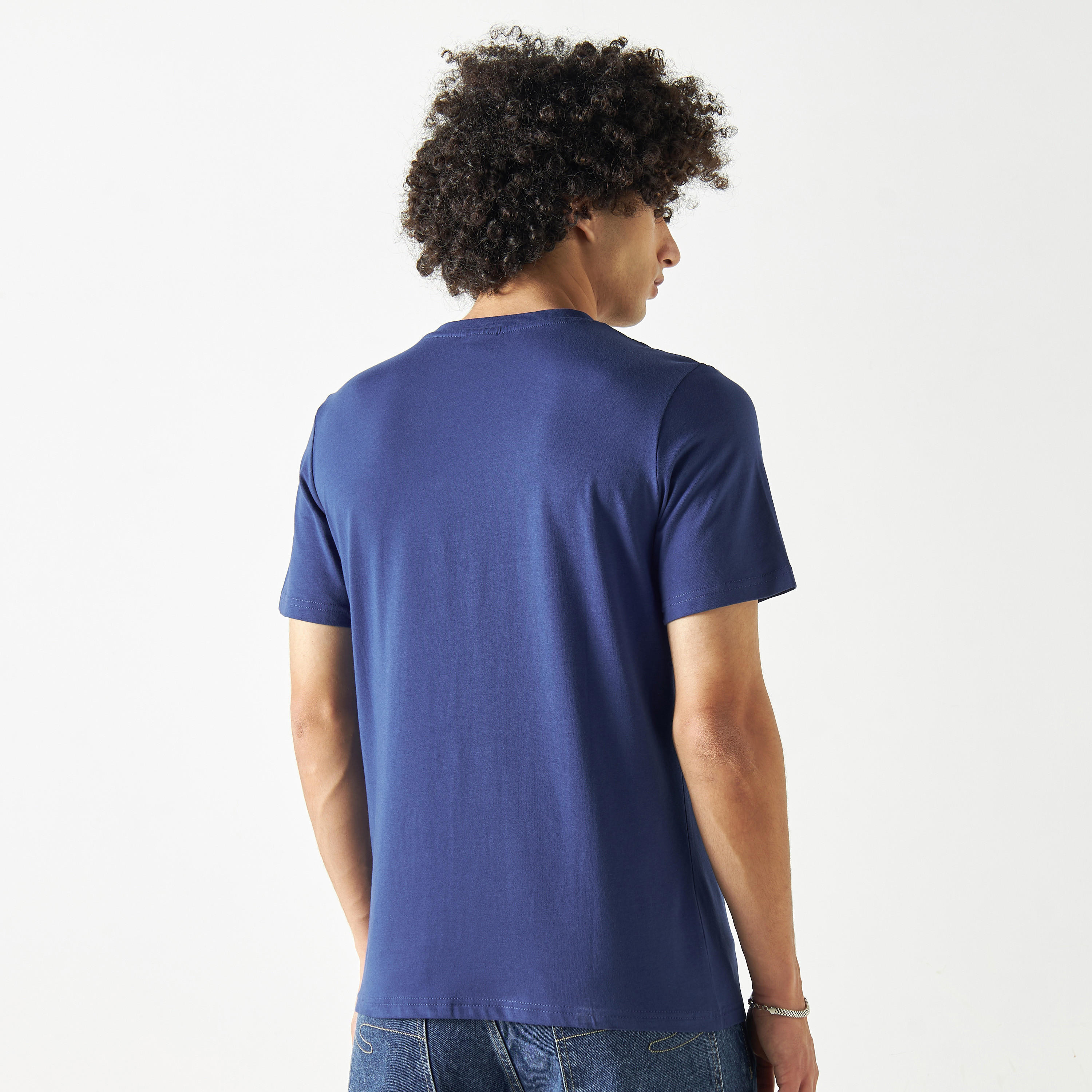 تيشيرت بياقة ضيقة وأكمام قصيرة وطبعات نيو إنغلاند باتريوتس-men-clothing-tshirtsandpolos-tshirts-image-3
