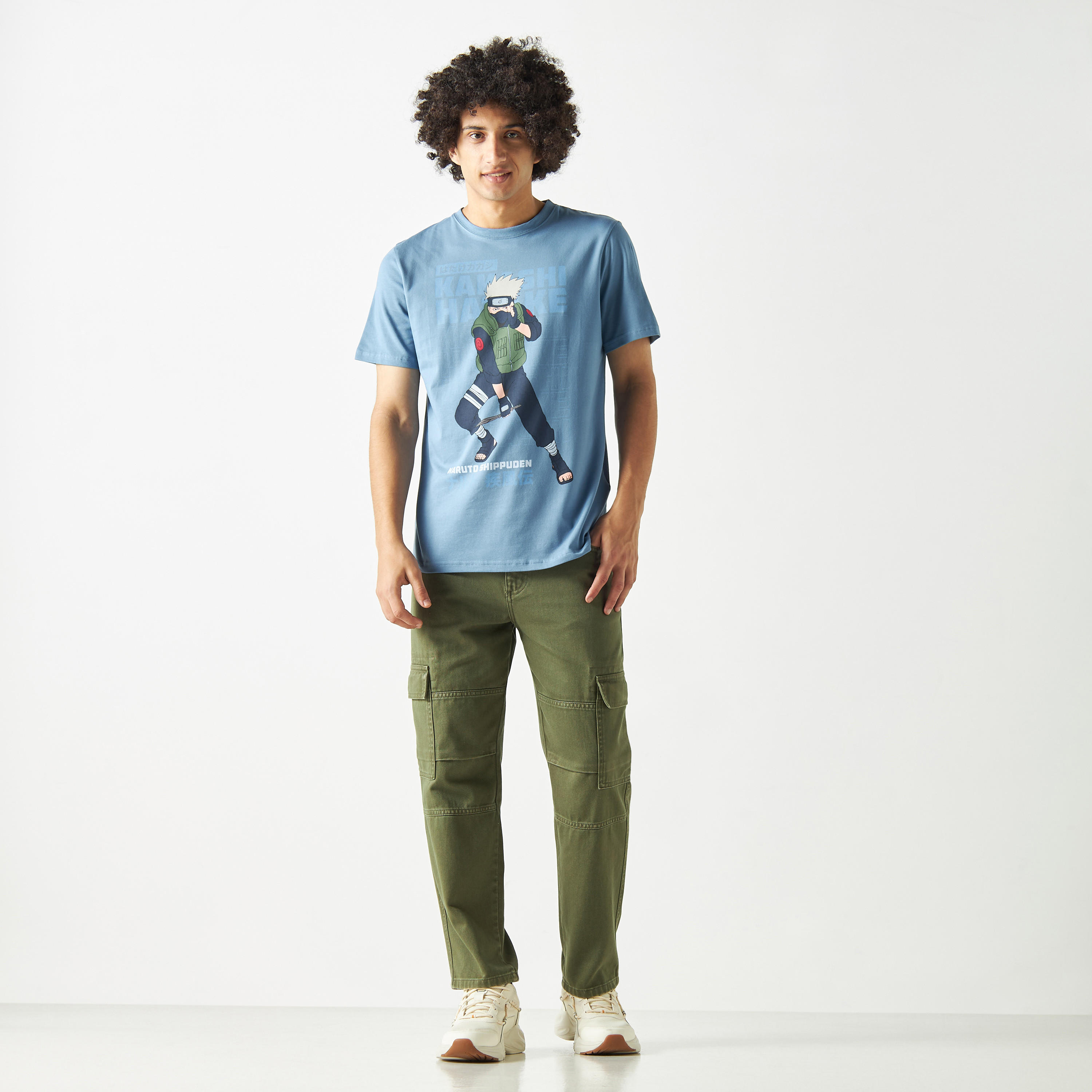 تيشيرت بياقة ضيّقة وأكمام قصيرة وطبعات ناروتو-men-clothing-tshirtsandpolos-tshirts-image-2