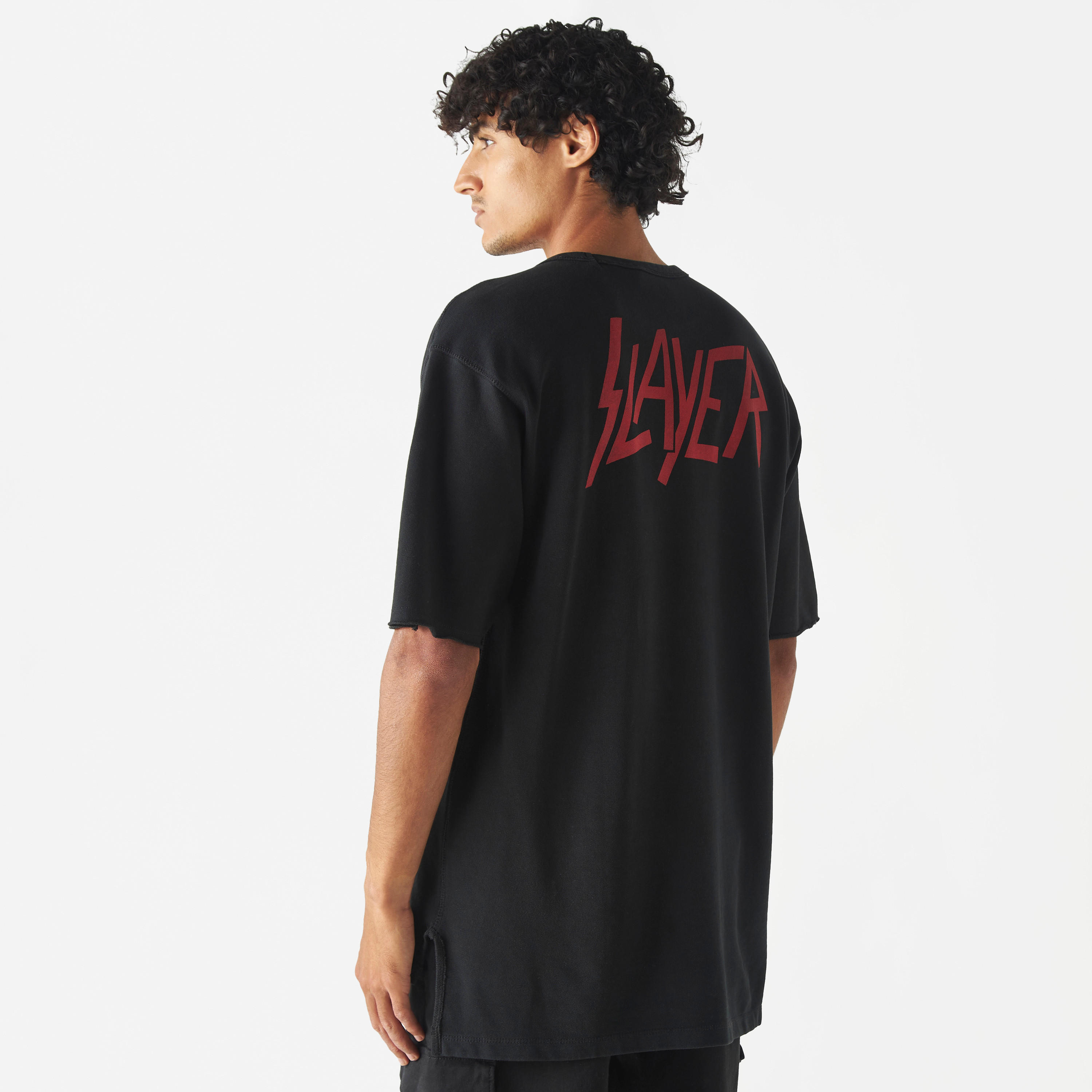 تيشيرت بياقة ضيقة وأكمام قصيرة وطبعات آيرون ميدن-men-clothing-tshirtsandpolos-tshirts-image-15