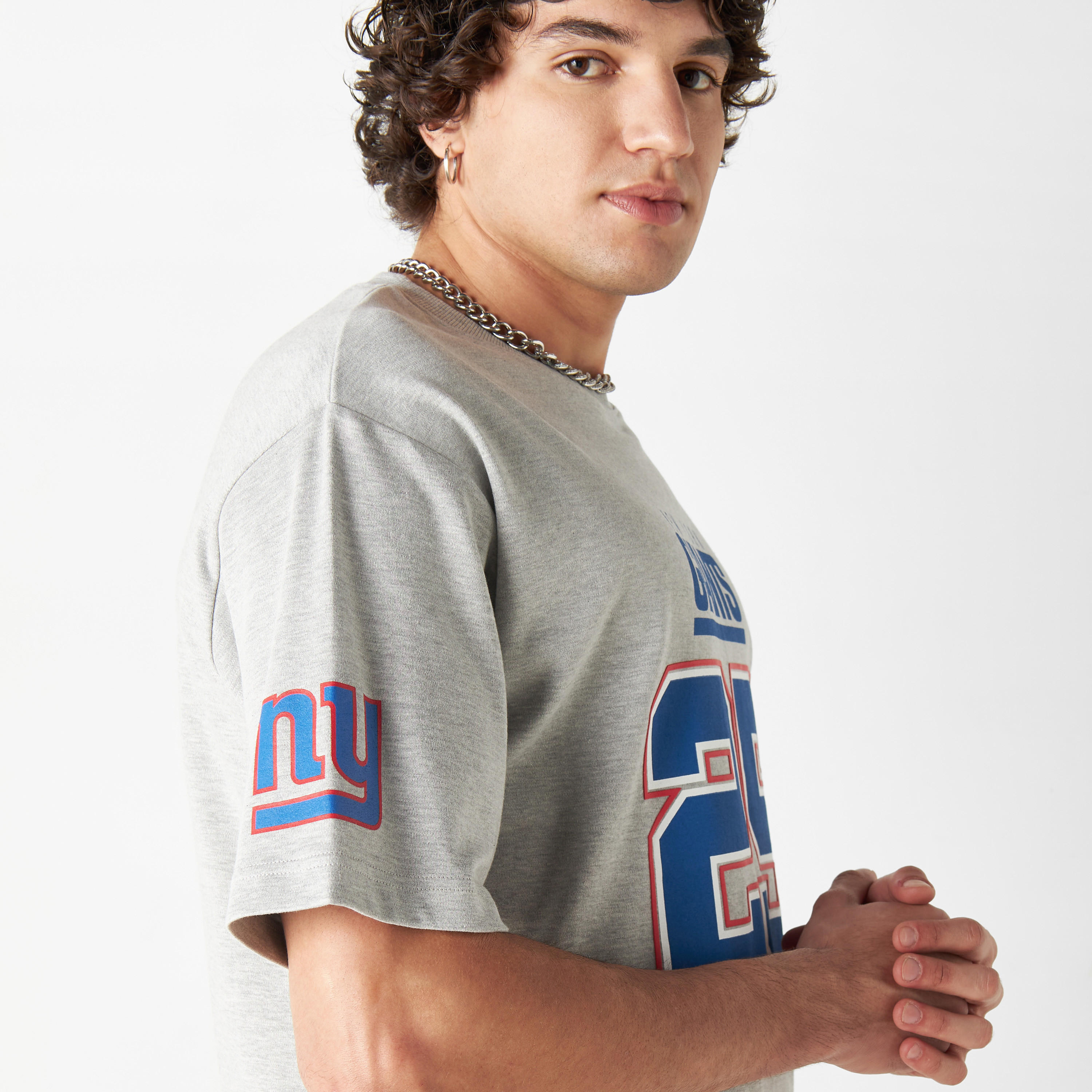 تيشيرت بياقة ضيّقة وأكمام قصيرة وطبعات-men-clothing-tshirtsandpolos-tshirts-image-4