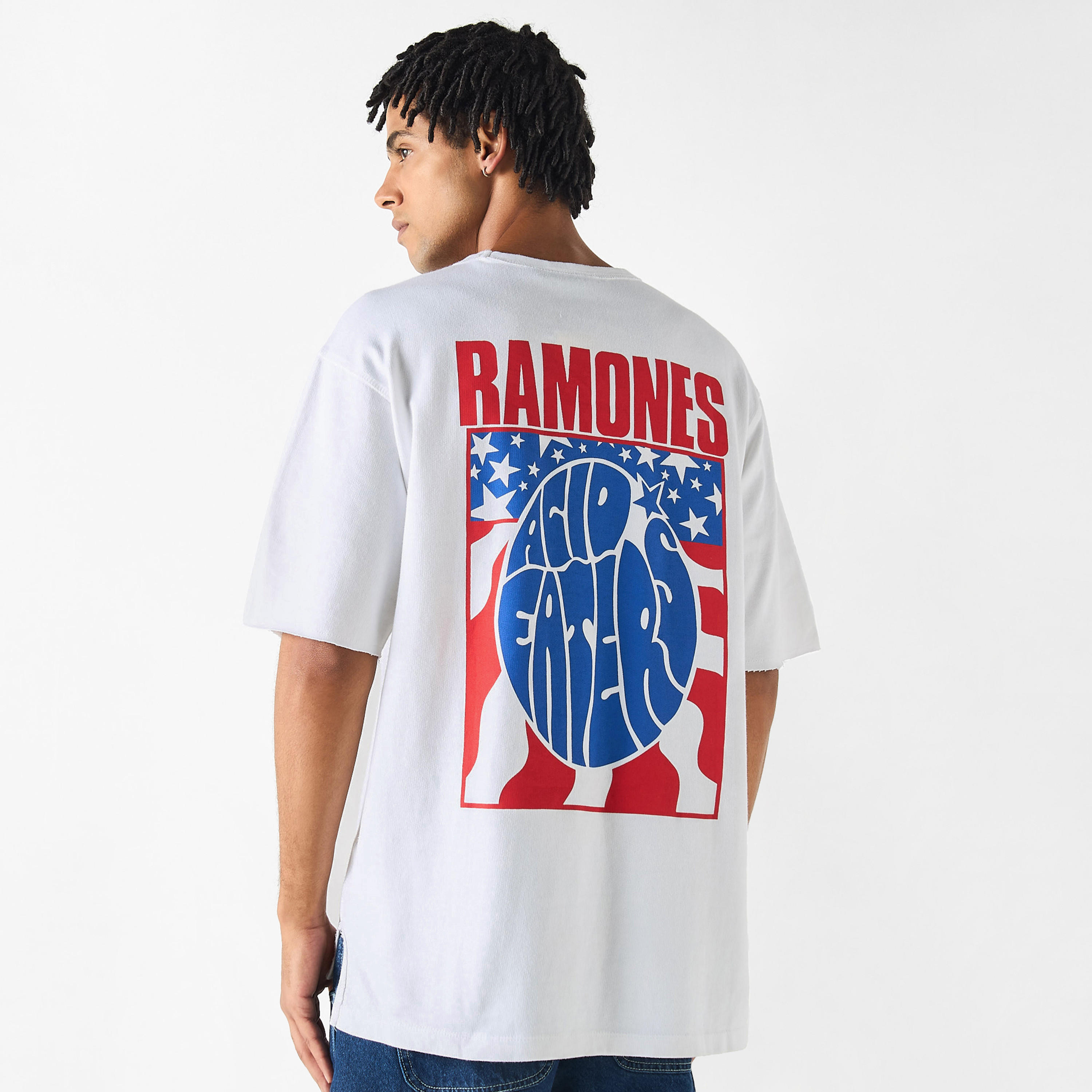 Ramones Print T-shirt with Crew Neck and Short Sleeves-men-clothing-tshirtsandpolos-tshirts-image-1