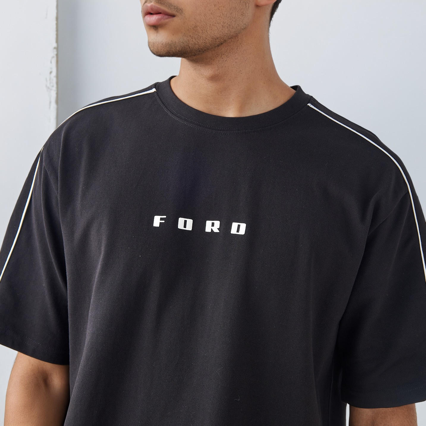 Ford Men Relaxed Fit Crew Neck Short Sleeves T-shirt-men-clothing-tshirtsandpolos-tshirts-image-4