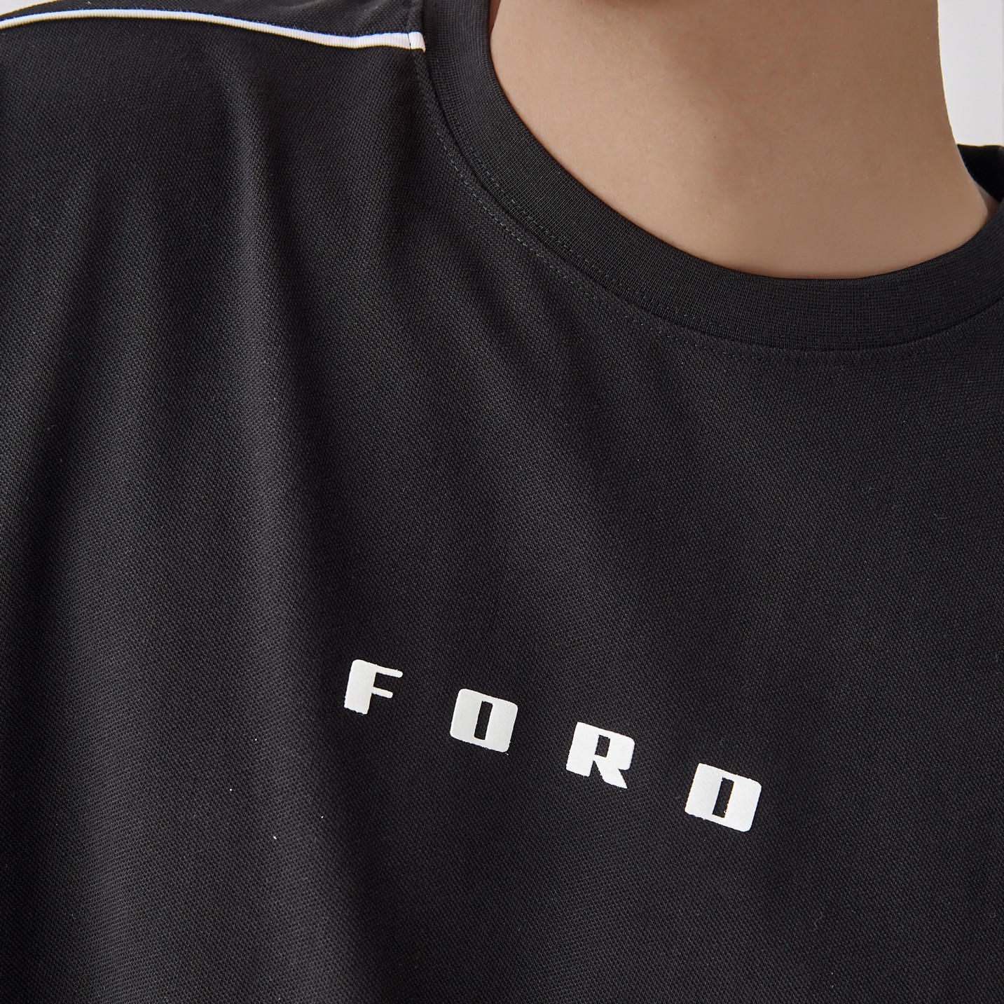 Ford Men Relaxed Fit Crew Neck Short Sleeves T-shirt-men-clothing-tshirtsandpolos-tshirts-image-5