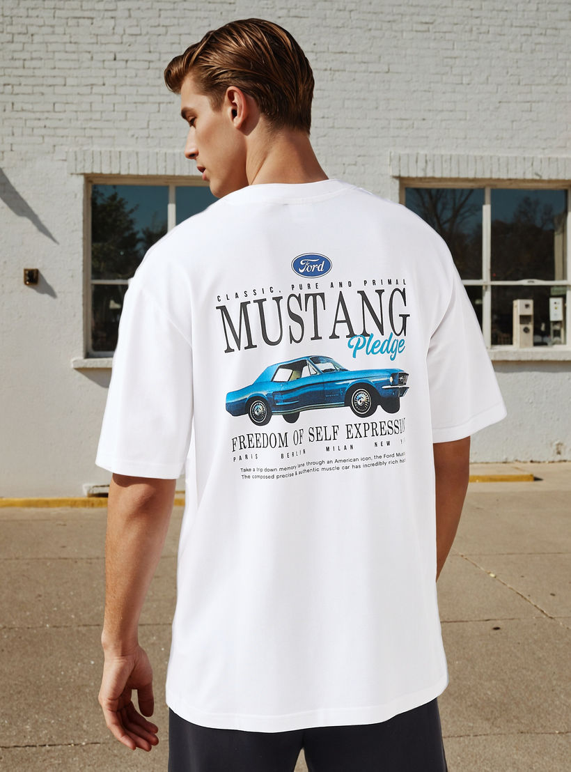 Mustang Graphic Print T-shirt-men-clothing-tshirtsandpolos-tshirts-image-1