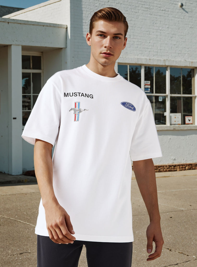 Mustang Graphic Print T-shirt-men-clothing-tshirtsandpolos-tshirts-image-3