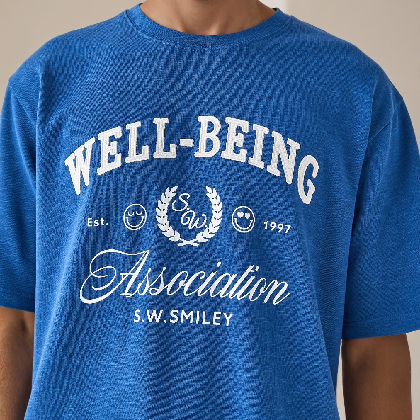 Smiley Men Relaxed Fit Crew Neck Short Sleeves T-shirt-men-clothing-tshirtsandpolos-tshirts-image-4