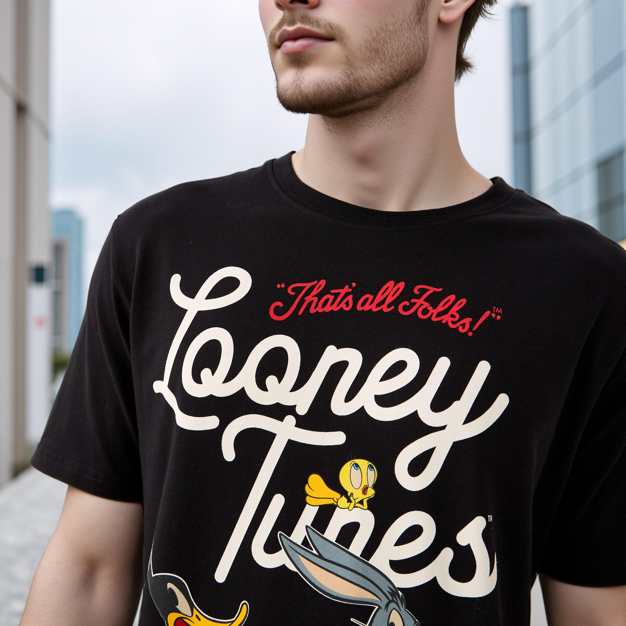 تيشيرت بقصّة عادية وياقة ضيقة وطبعات-men-clothing-tshirtsandpolos-tshirts-image-4