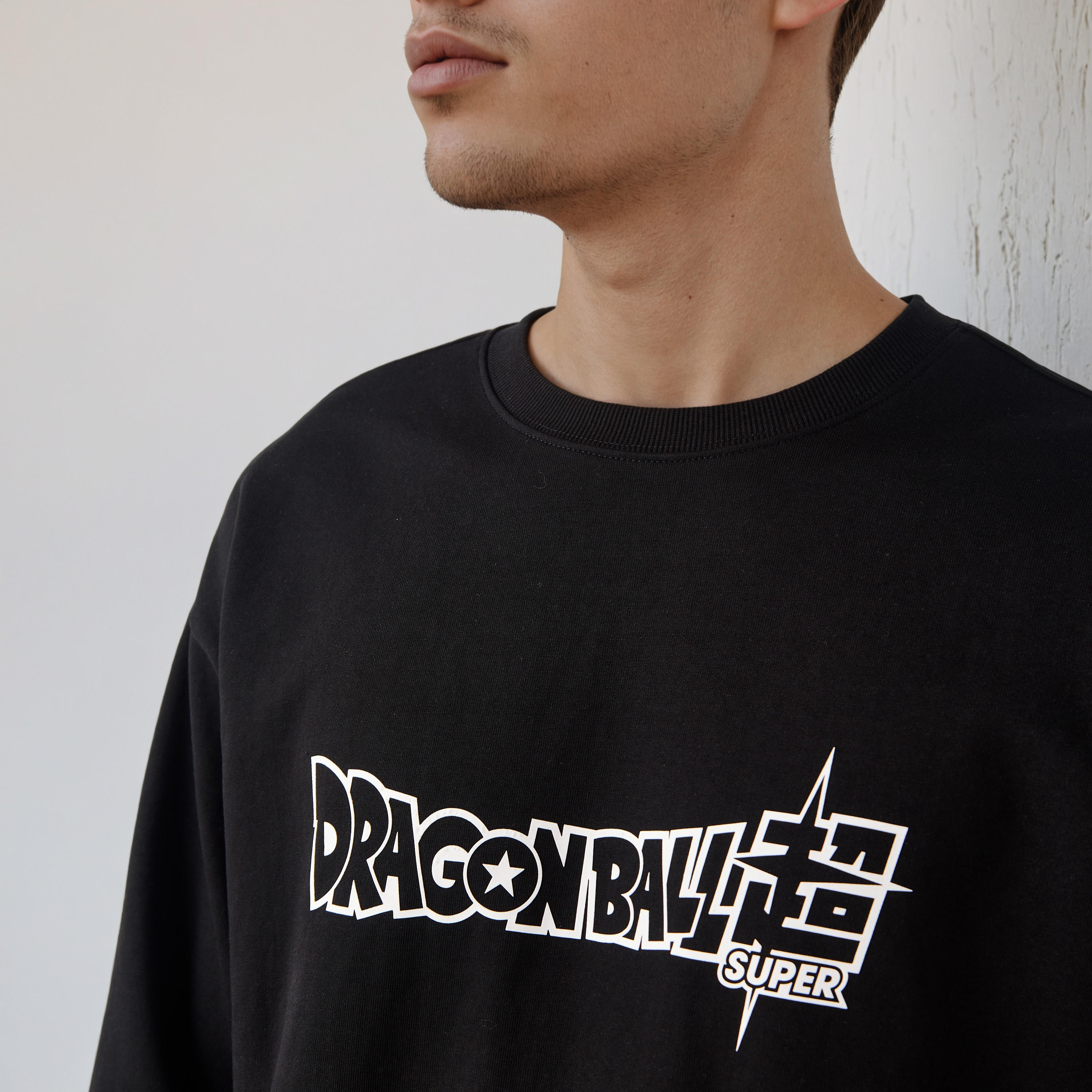 Dragon Ball Z Print Sweatshirt-men-winterwear-hoodiesandsweatshirts-image-4