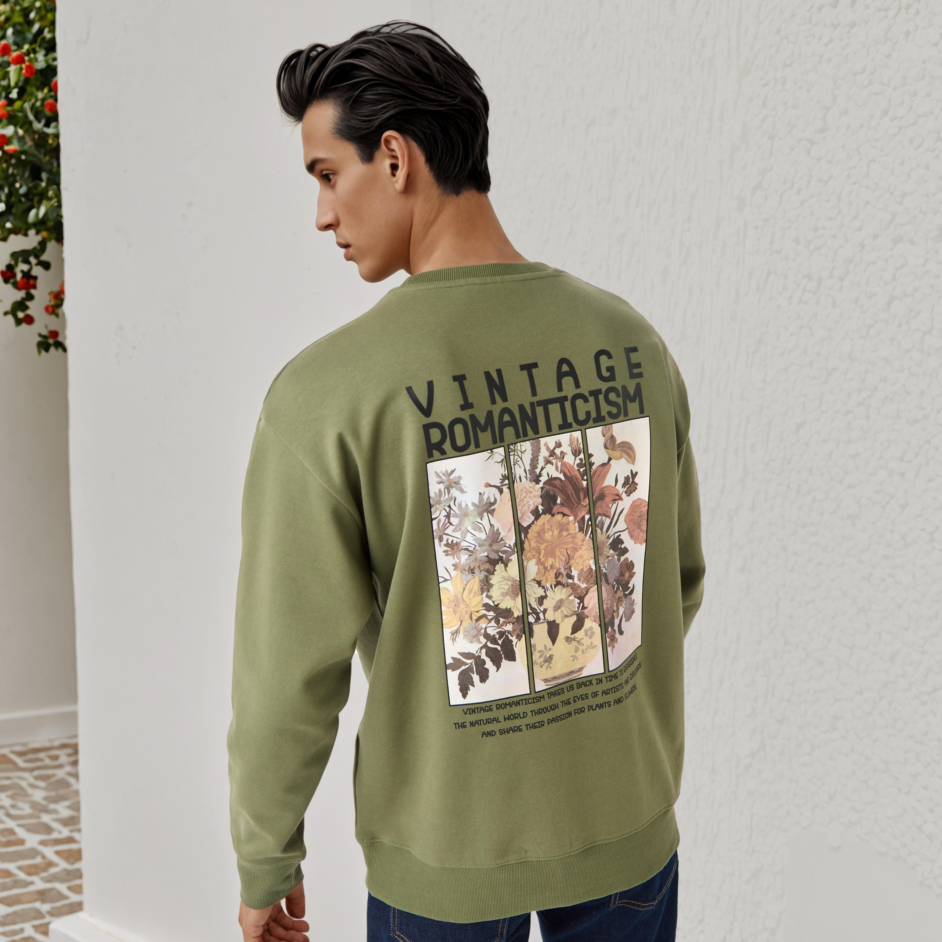 Graphic Print Sweatshirt-men-winterwear-hoodiesandsweatshirts-image-1