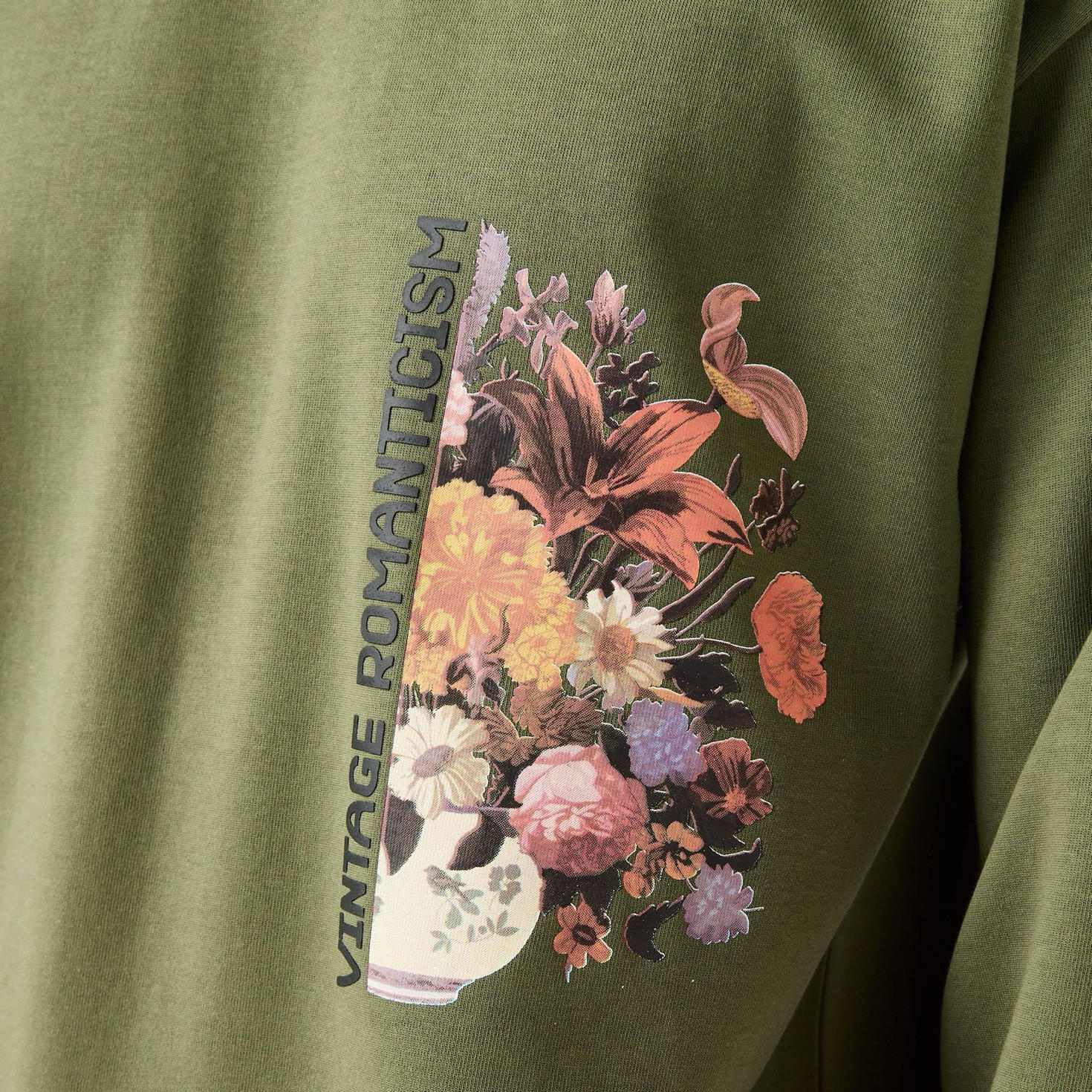Graphic Print Sweatshirt-men-winterwear-hoodiesandsweatshirts-image-4