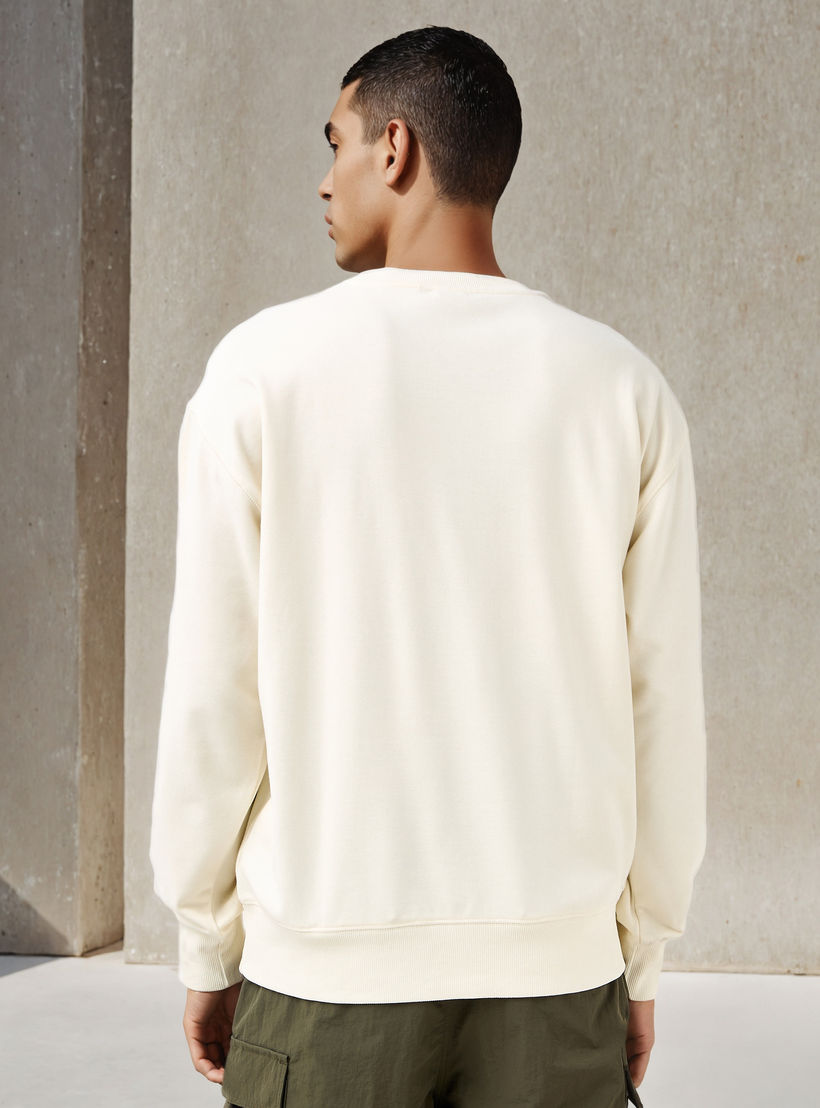 سويت شيرت مطرّز-men-winterwear-hoodiesandsweatshirts-image-3