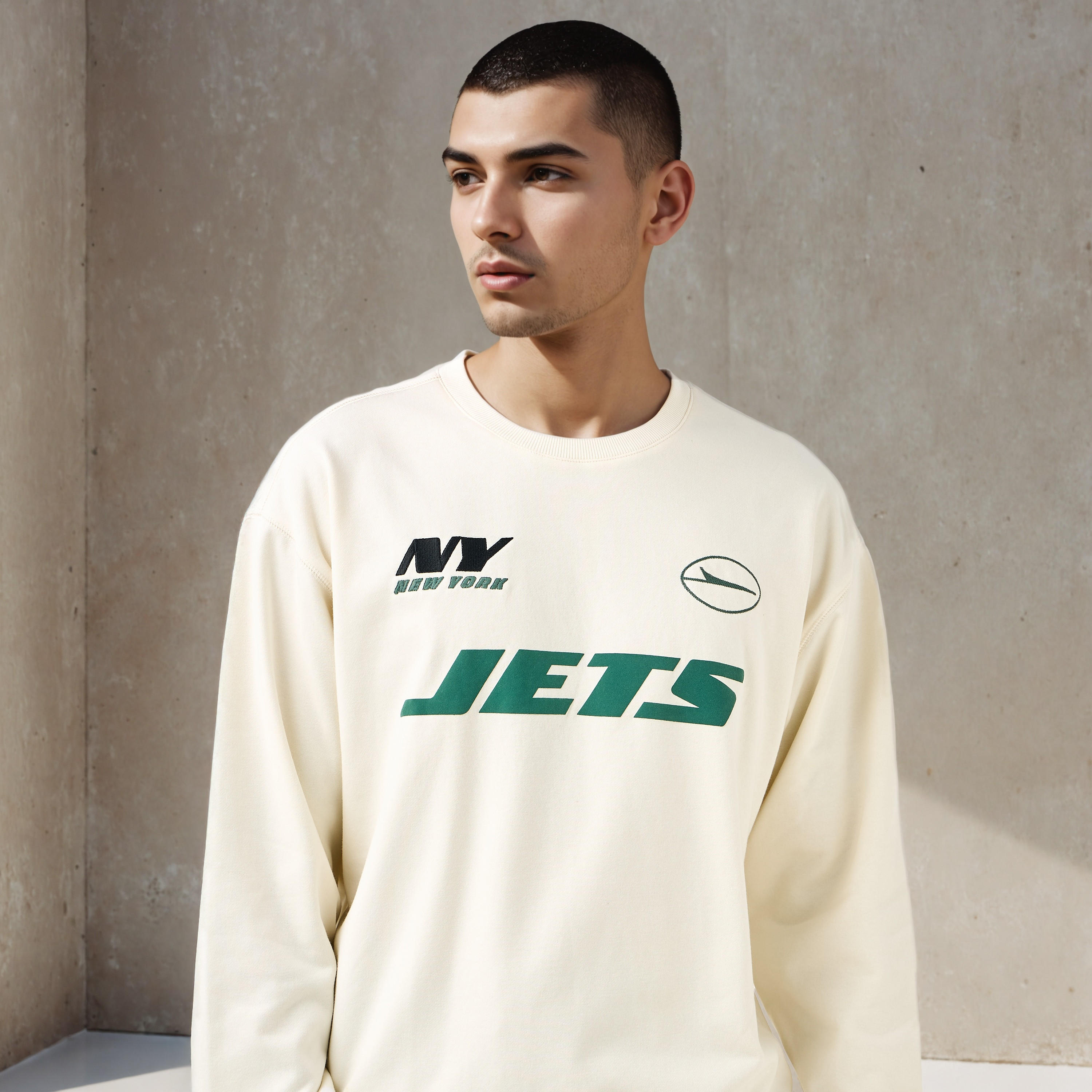 سويت شيرت مطرّز-men-winterwear-hoodiesandsweatshirts-image-2