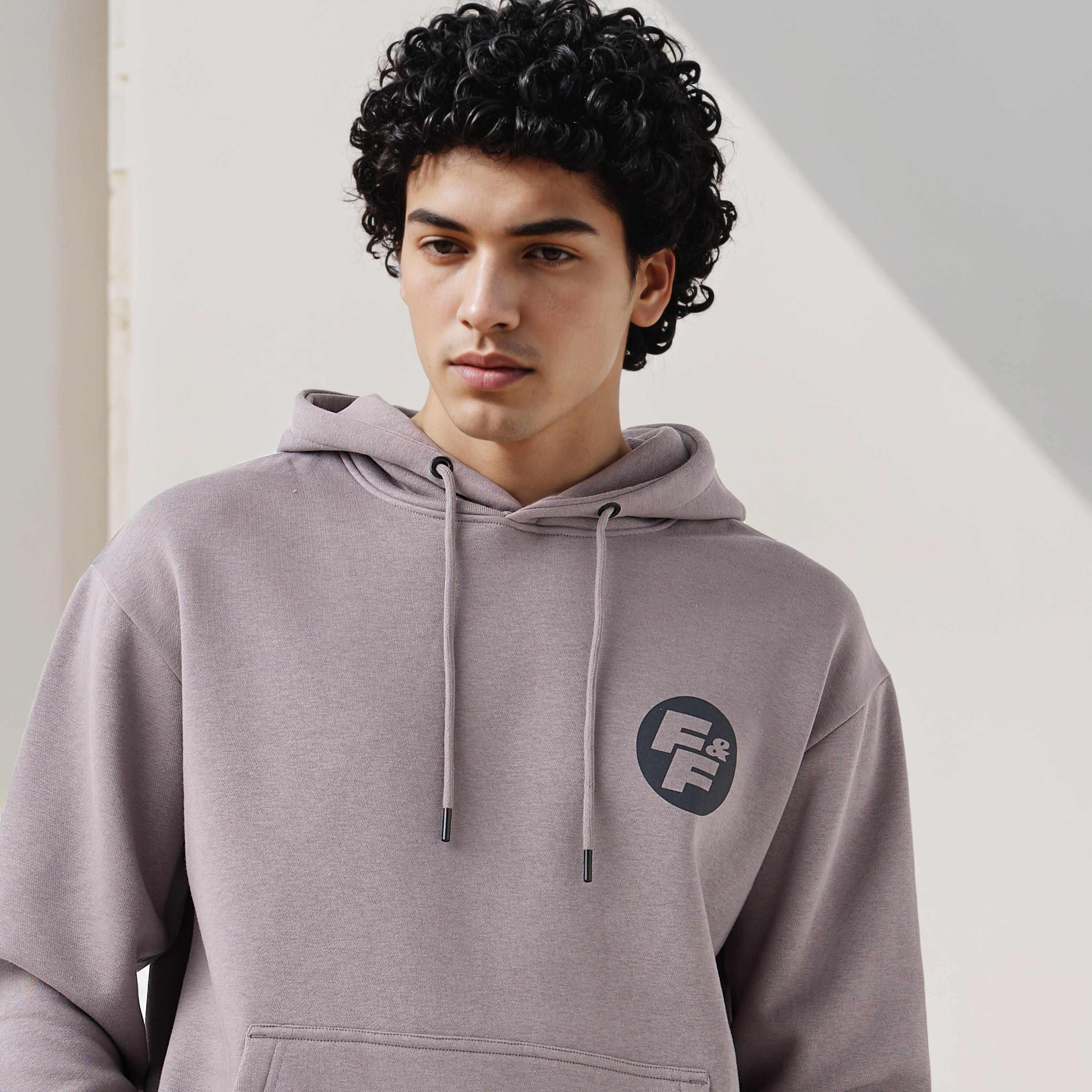هودي فضفاض بطبعات للرجال-men-winterwear-hoodiesandsweatshirts-image-4