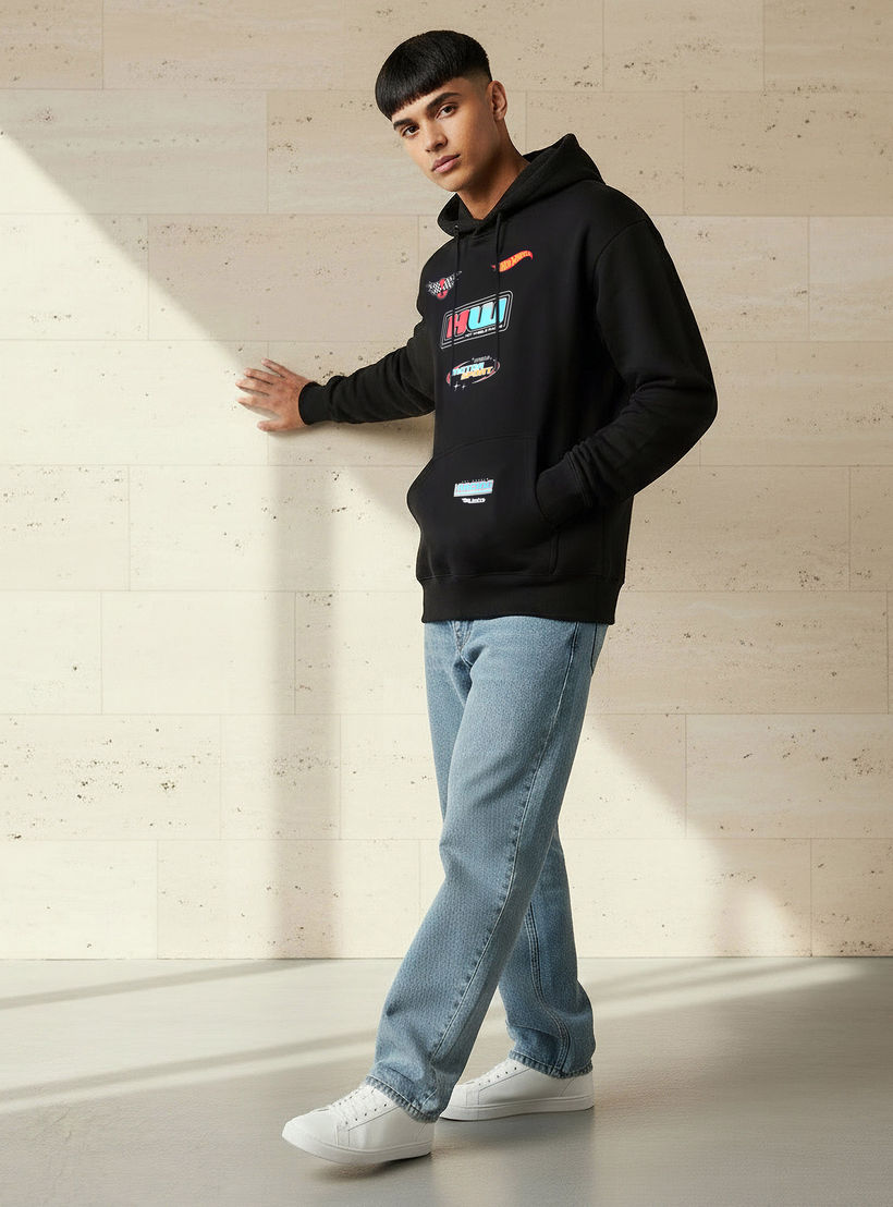 هودي رجالي فضفاض بطبعات هوت ويلز-men-winterwear-hoodiesandsweatshirts-image-2