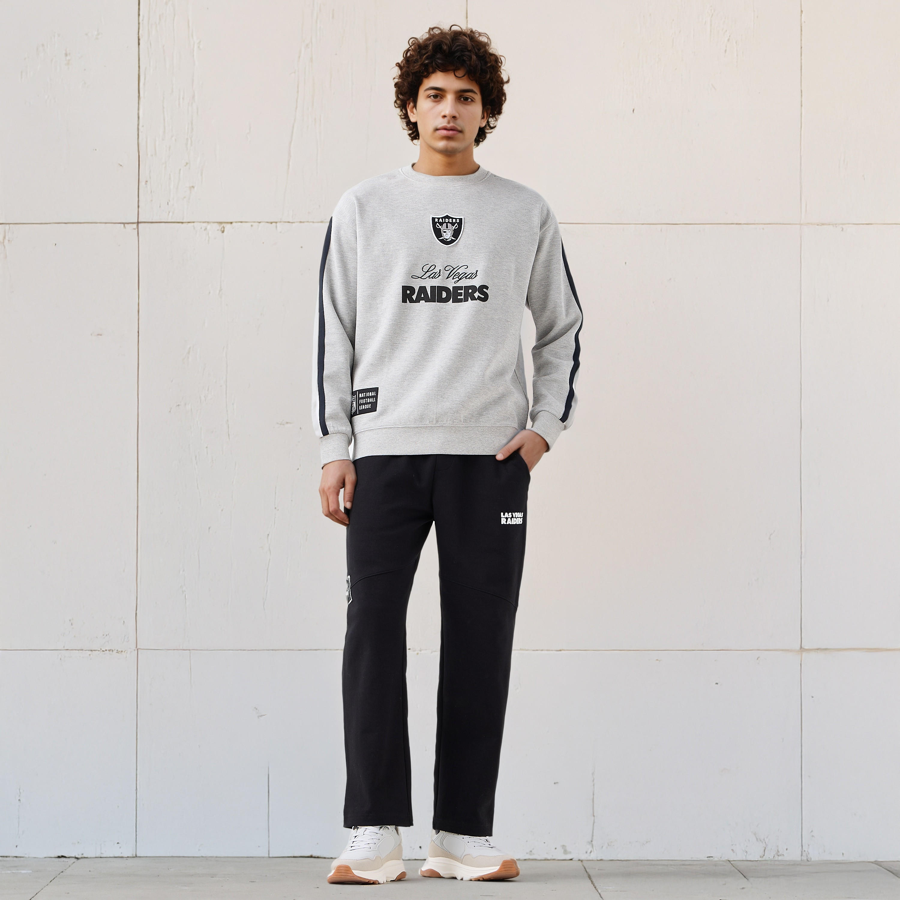 Las Vegas Raiders NFL Men Regular Fit Sweatshirt-men-winterwear-hoodiesandsweatshirts-image-2