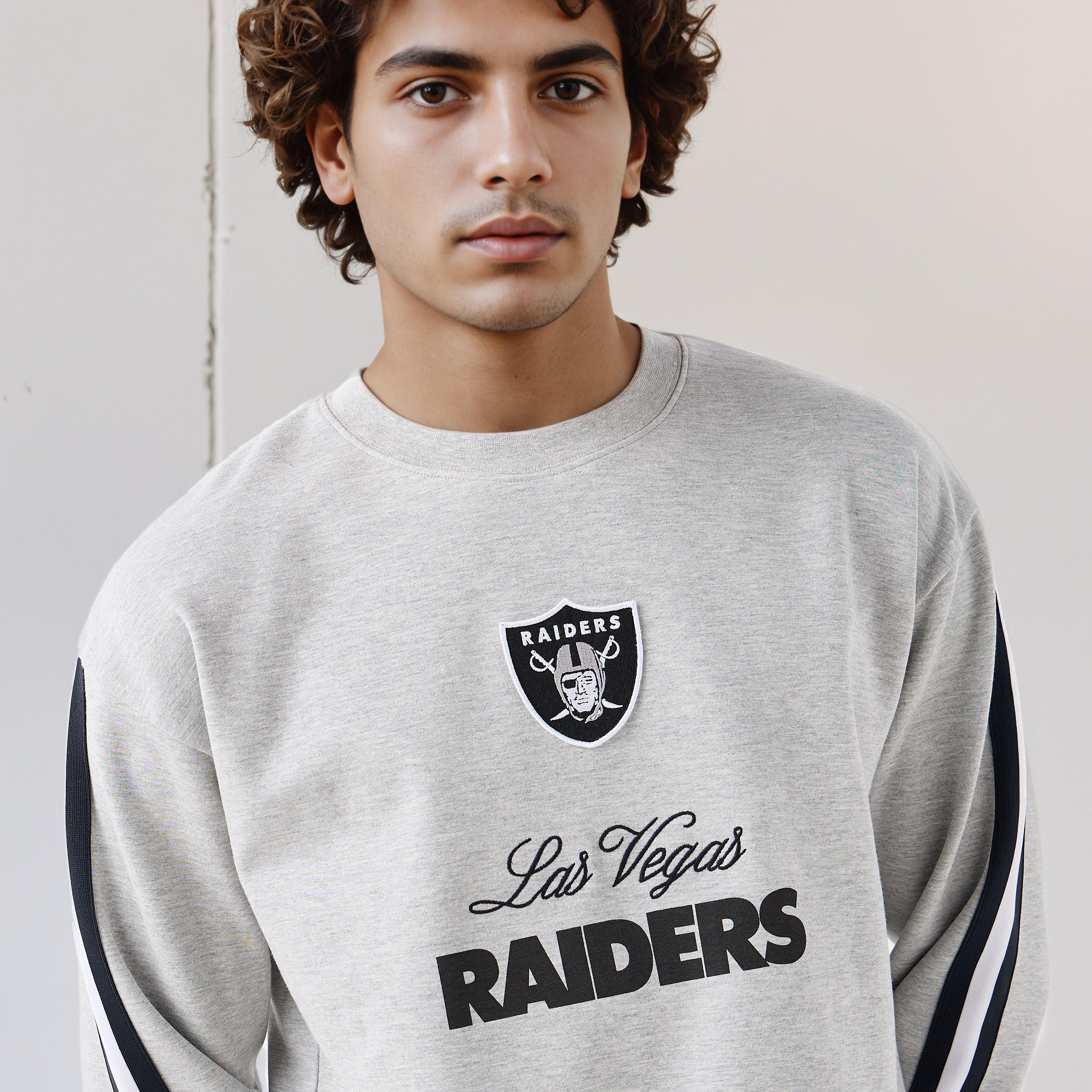 Las Vegas Raiders NFL Men Regular Fit Sweatshirt-men-winterwear-hoodiesandsweatshirts-image-4