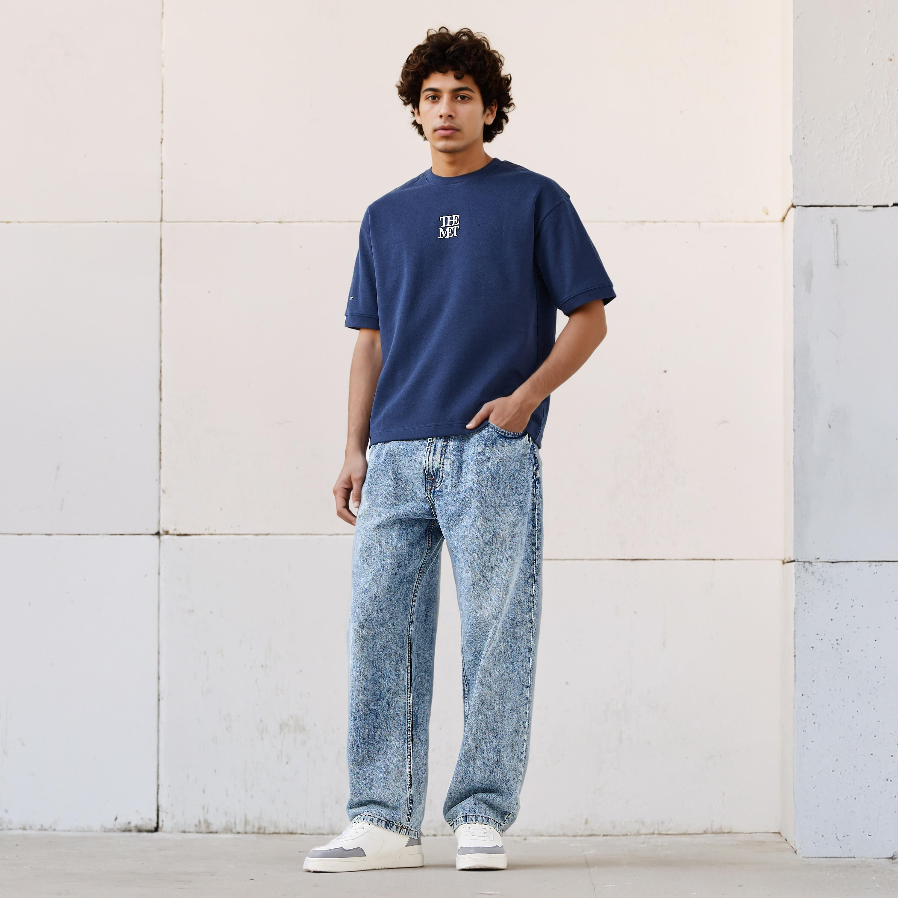 Paul Cezanne Men Relaxed Fit Crew Neck Short Sleeves T-shirt-men-clothing-tshirtsandpolos-tshirts-image-2