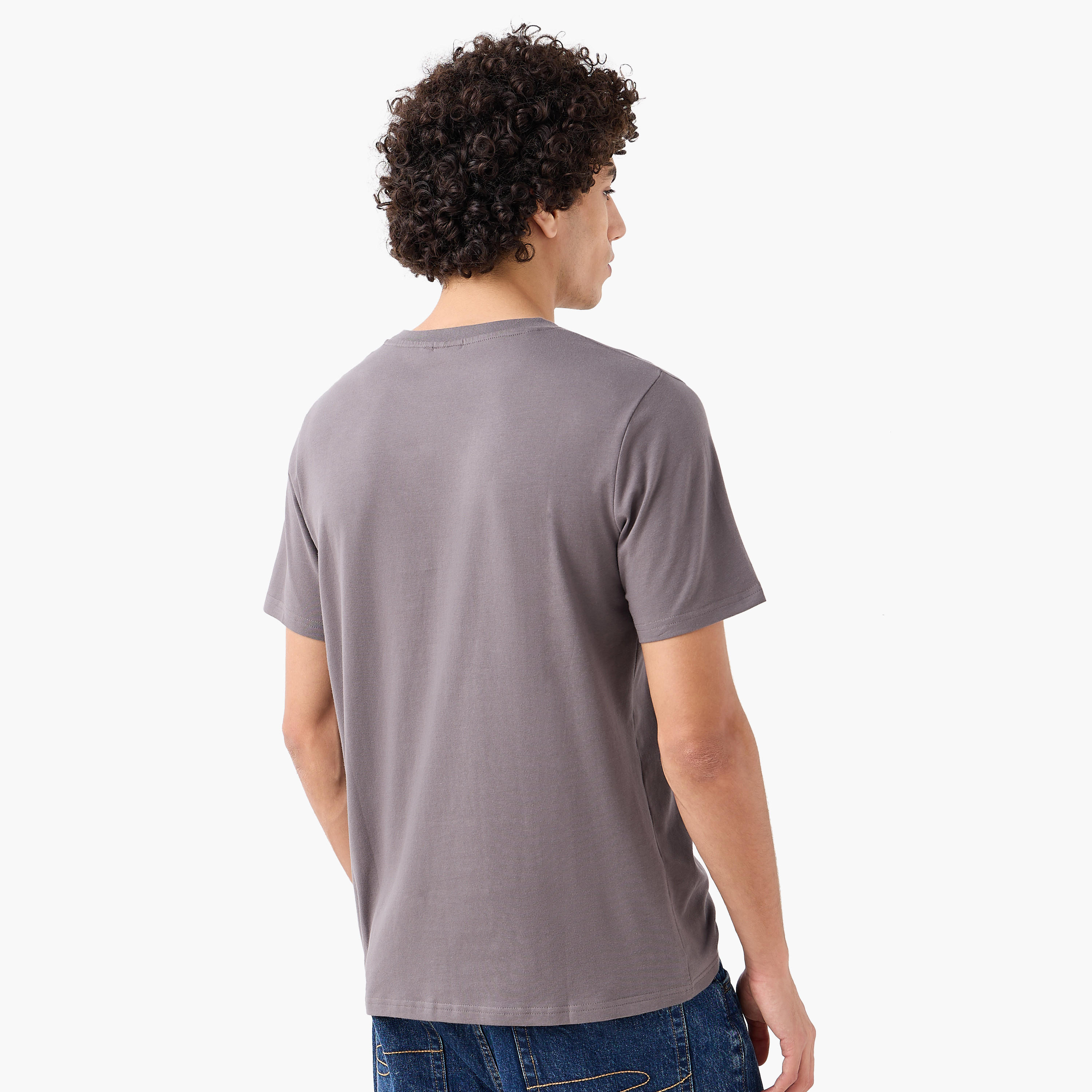 تيشيرت بقصة عادية وياقة مستديرة وأكمام قصيرة بطبعات فاست آند فيوريوس للرجال-men-clothing-tshirtsandpolos-tshirts-image-3