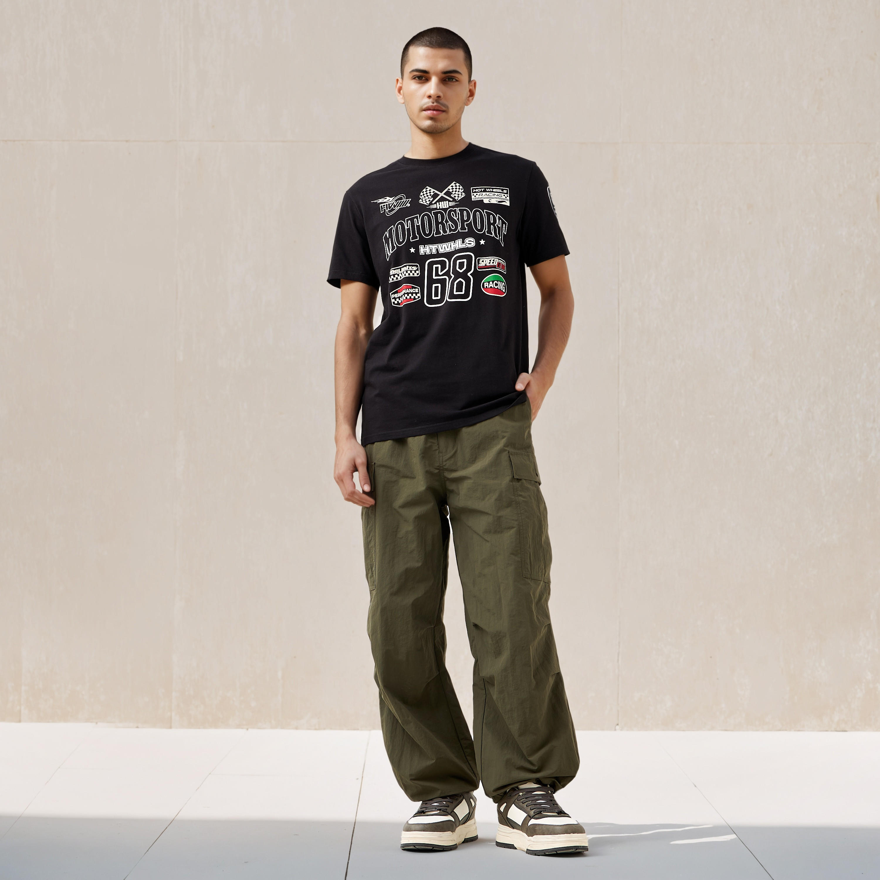 تيشيرت بطبعات هوت ويلز-men-clothing-tshirtsandpolos-tshirts-image-5