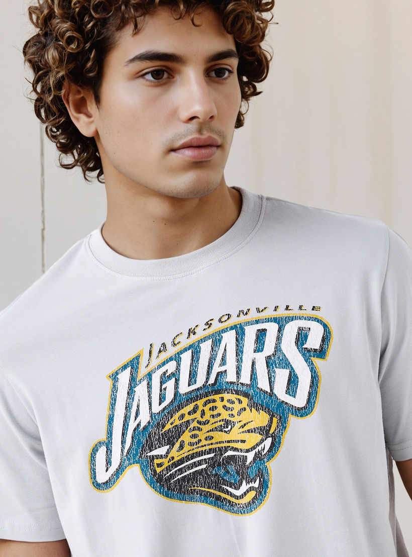 Jacksonville Jaguars NFL Men Regular Fit Crew Neck Short Sleeves T-shirt-men-clothing-tshirtsandpolos-tshirts-image-4