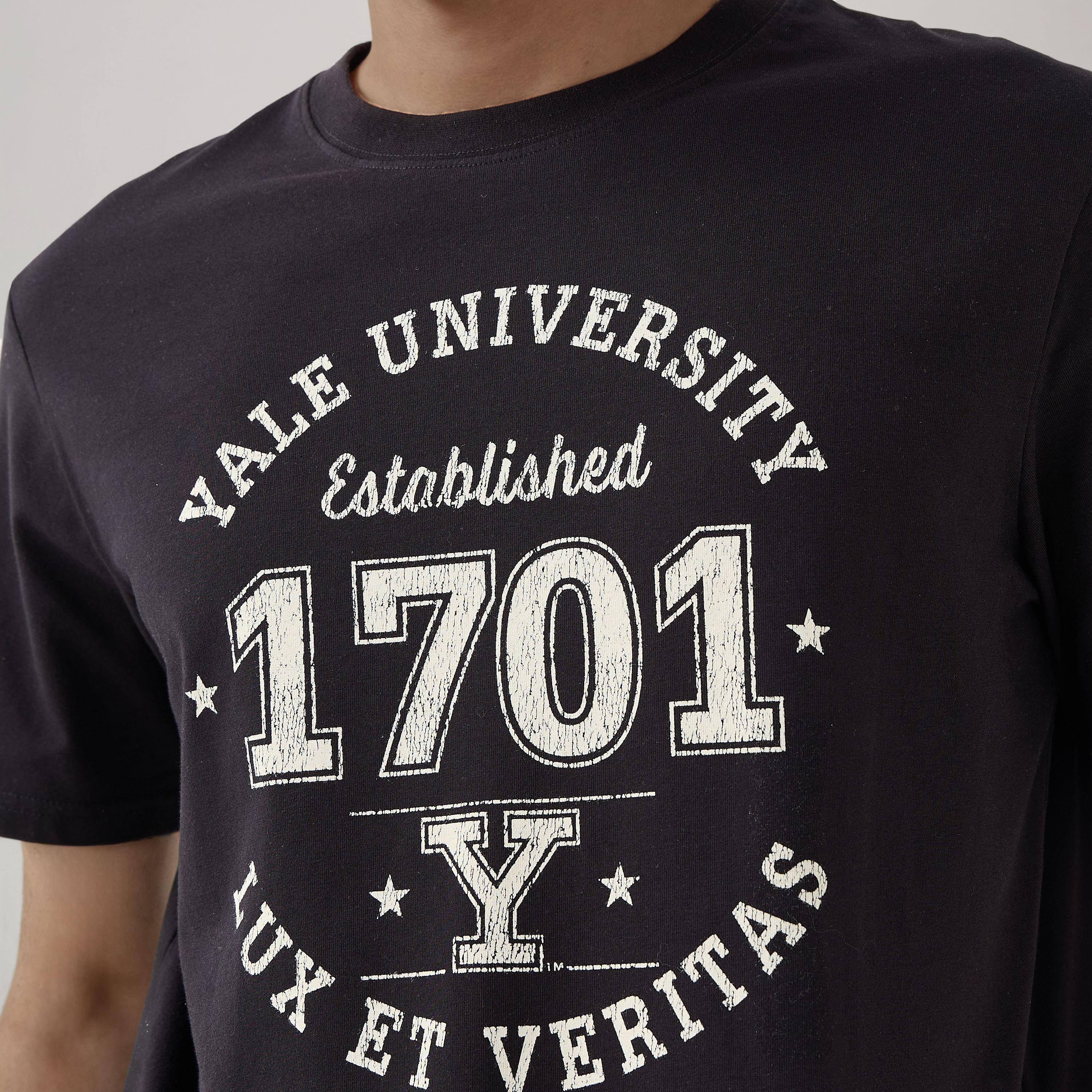 Yale University Print T-shirt-men-clothing-tshirtsandpolos-tshirts-image-5