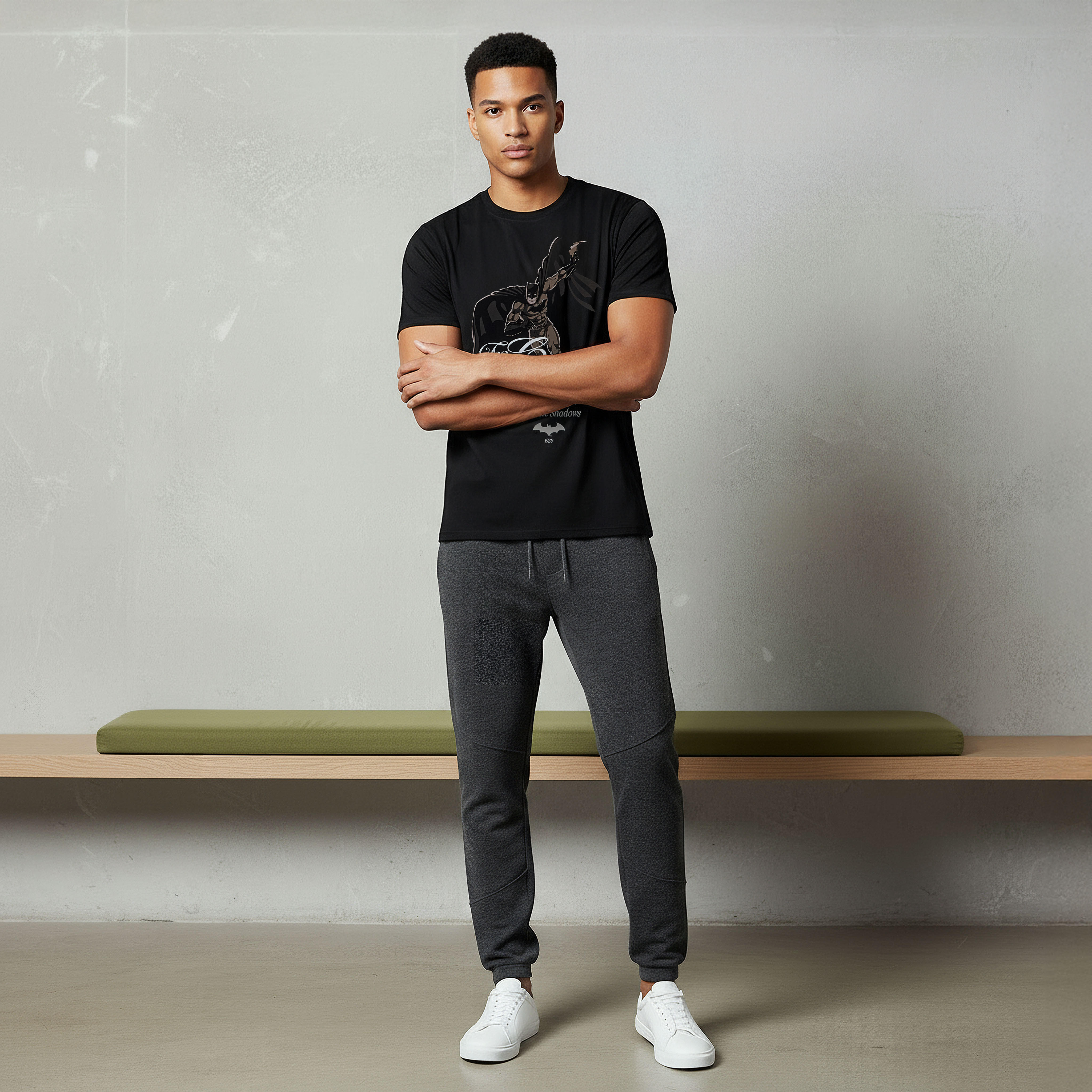 تيشيرت باتمان رجالي بقصة عادية وياقة دائرية وأكمام قصيرة-men-clothing-tshirtsandpolos-tshirts-image-4