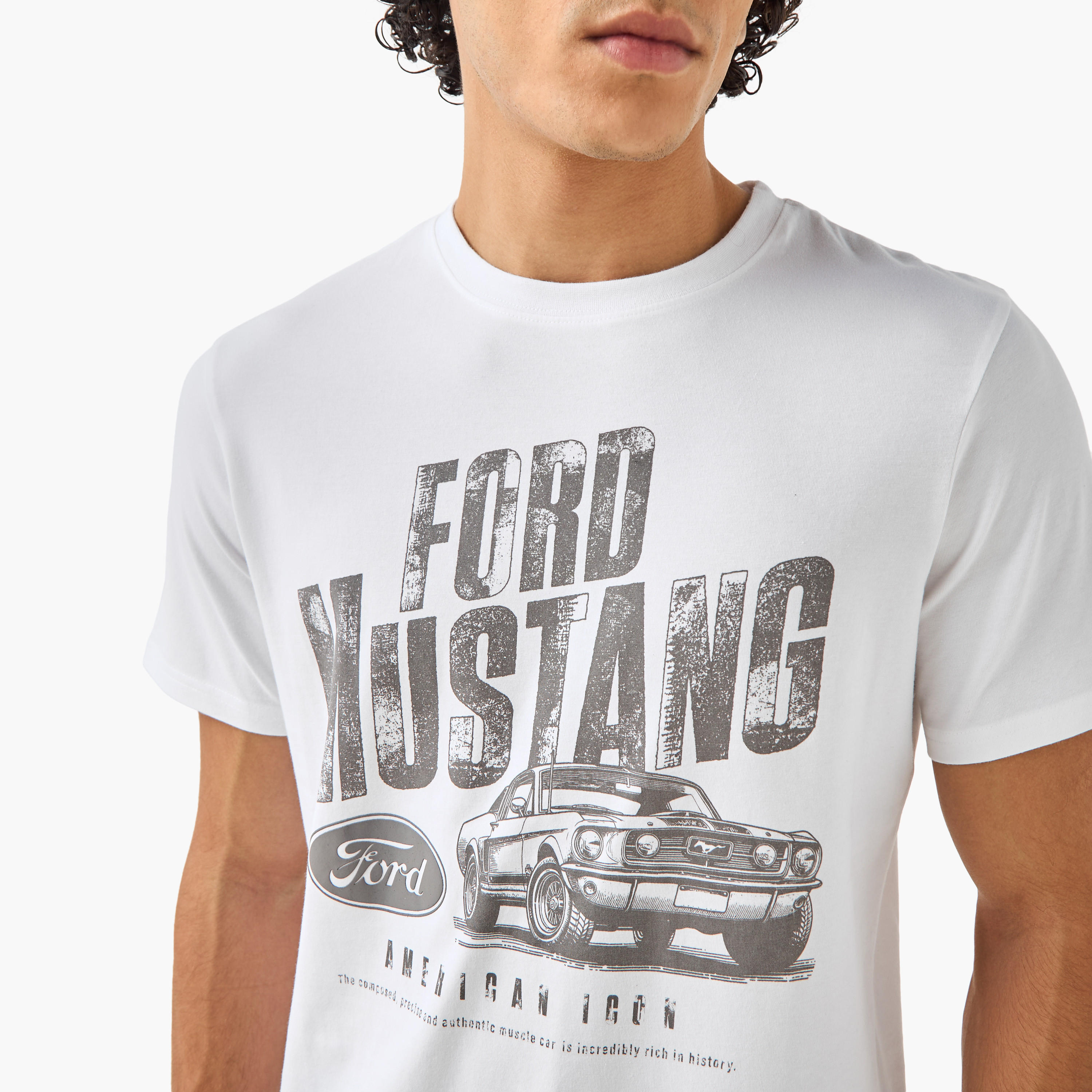 تيشيرت فورد موستانج رجالي بقصة عادية وأكمام قصيرة وياقة دائرية-men-clothing-tshirtsandpolos-tshirts-image-5