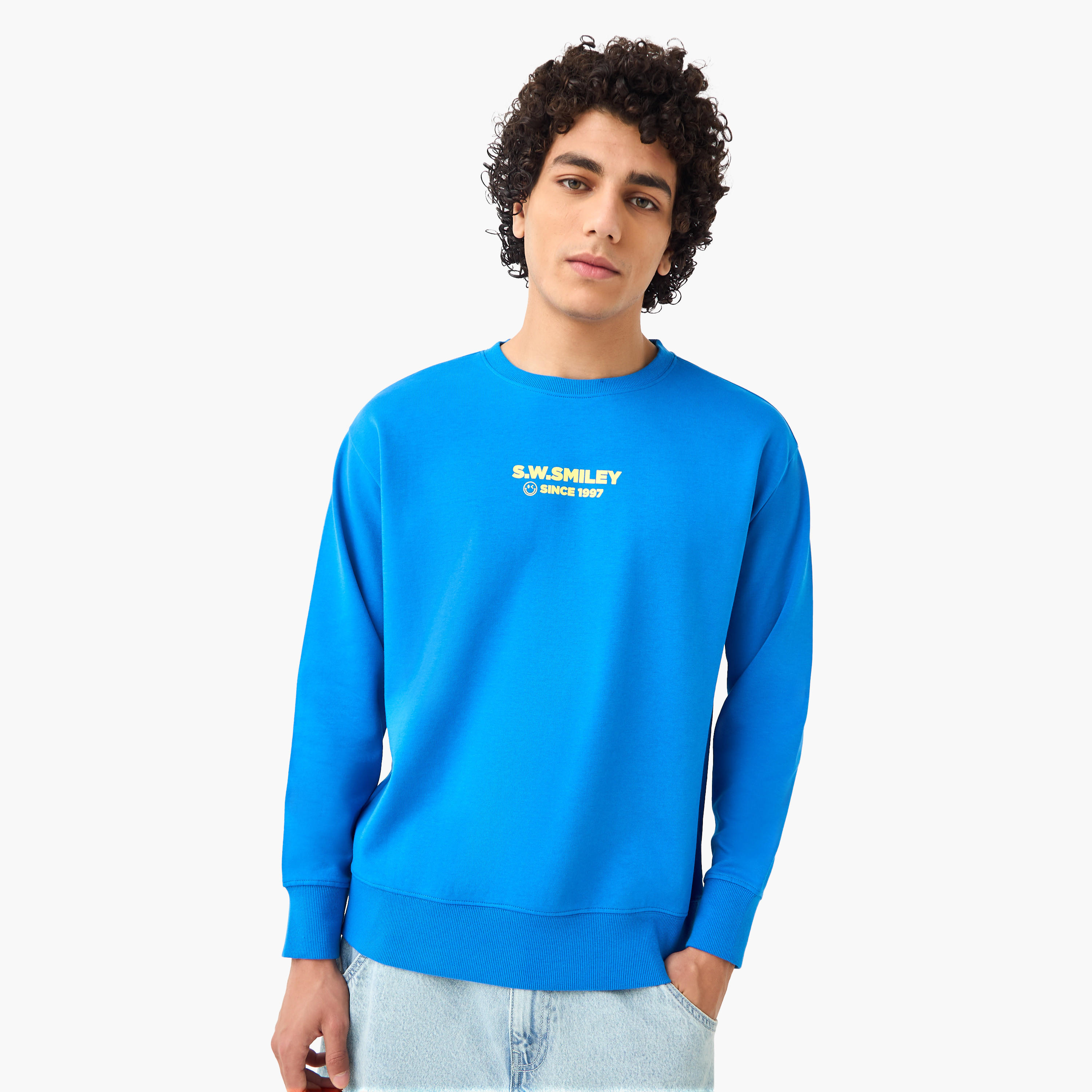 سويت شيرت رجالي بقصة عادية وطبعات-men-winterwear-hoodiesandsweatshirts-image-5